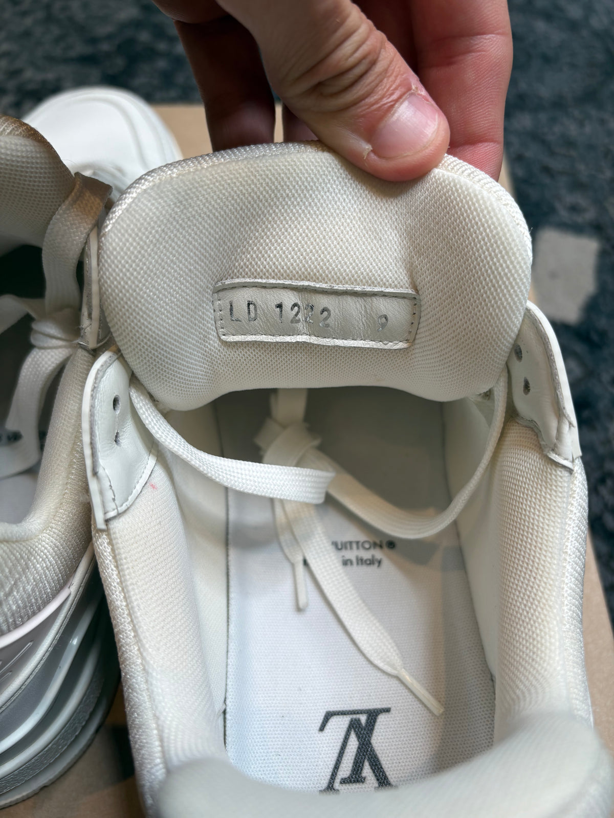 Louis Vuitton Trainer White PO RB Size 9LV