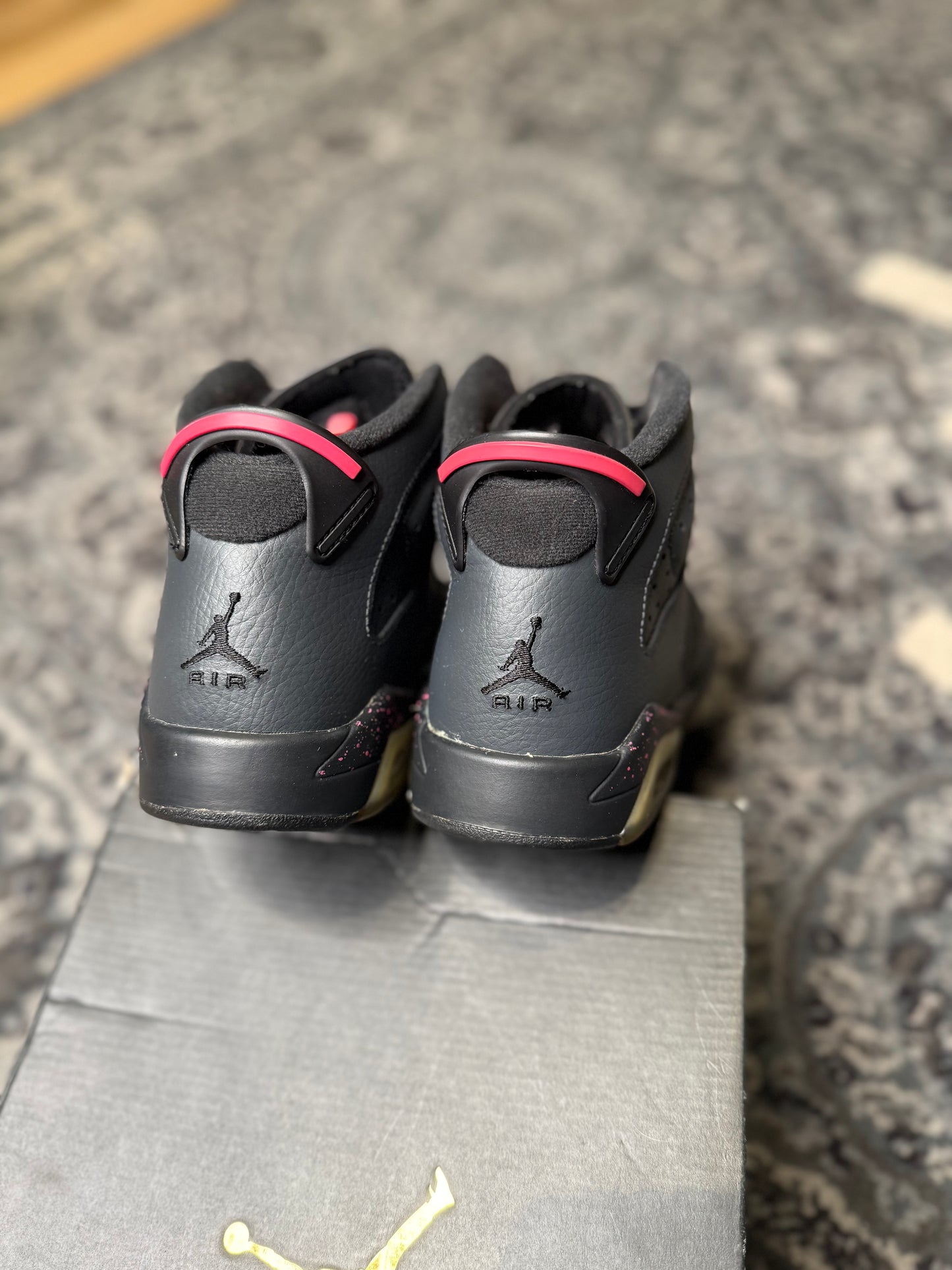 Jordan 6 Retro Hyper Pink Clean OG Size 7y