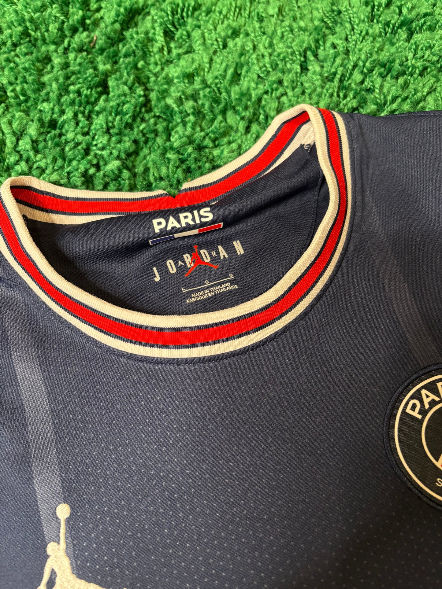 PSG Jersey Size Large