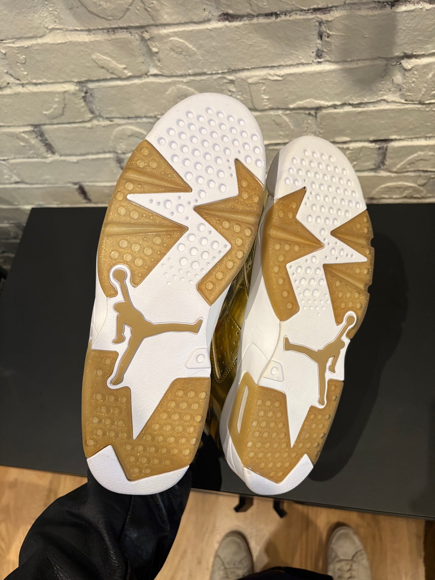 Jordan 6 Retro Pinnacle Metallic Gold DS NB Size 10.5