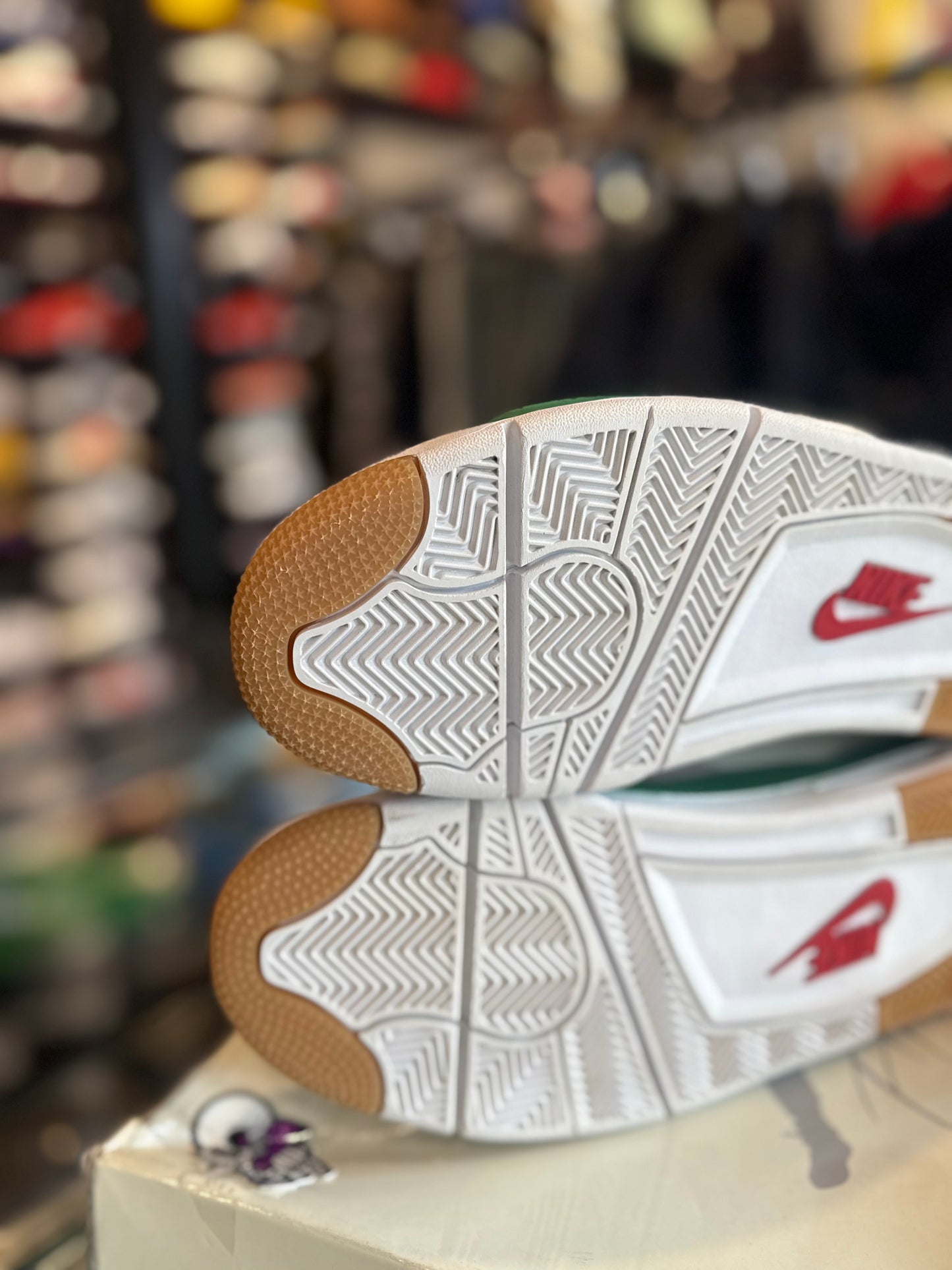 Jordan 4 Retro Pine Green SB Clean OG Size 10.5