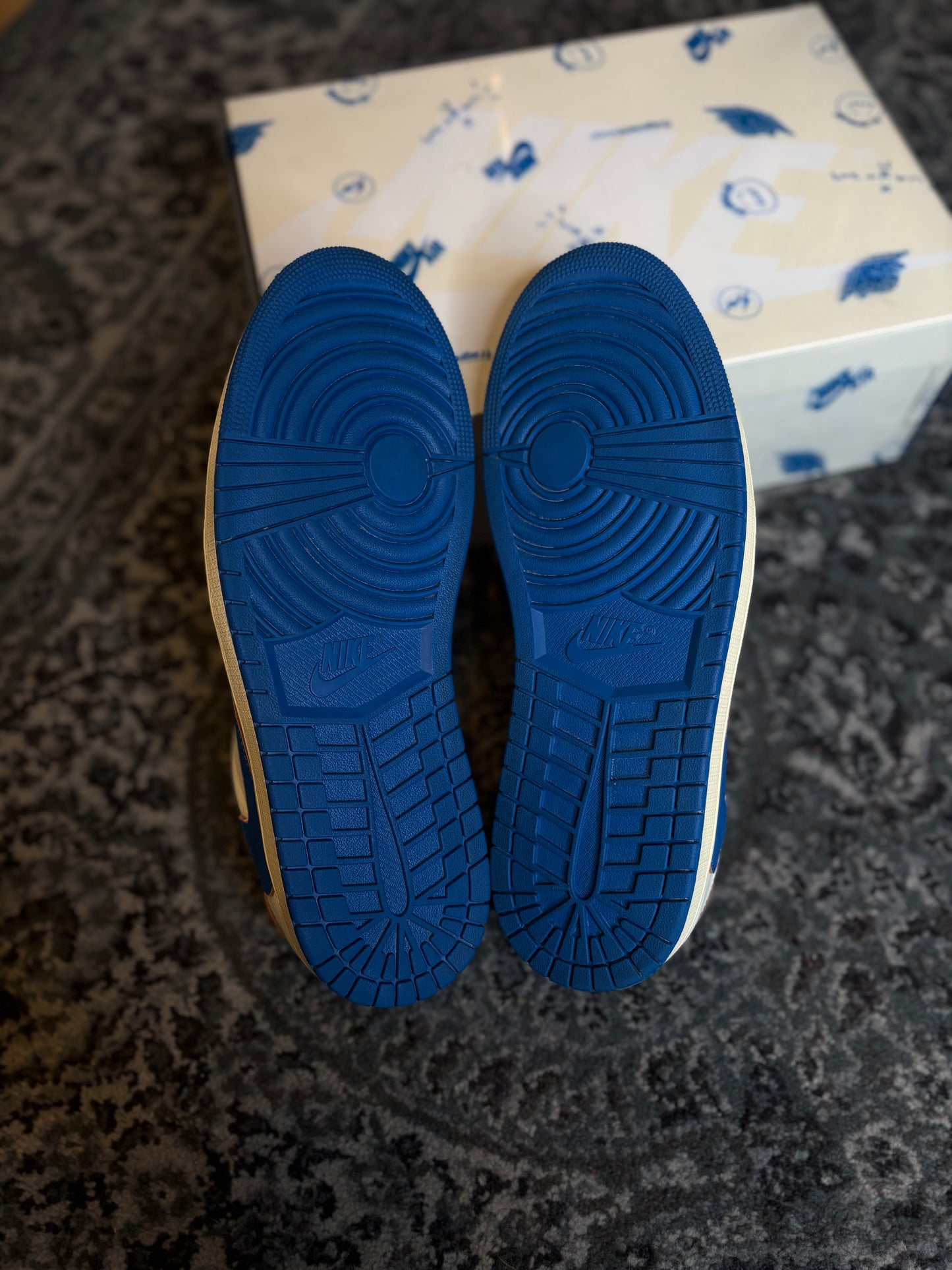 Jordan 1 Retro Low “Fragment X Travis Scott Sail Military Blue” VNDS Og Size 11