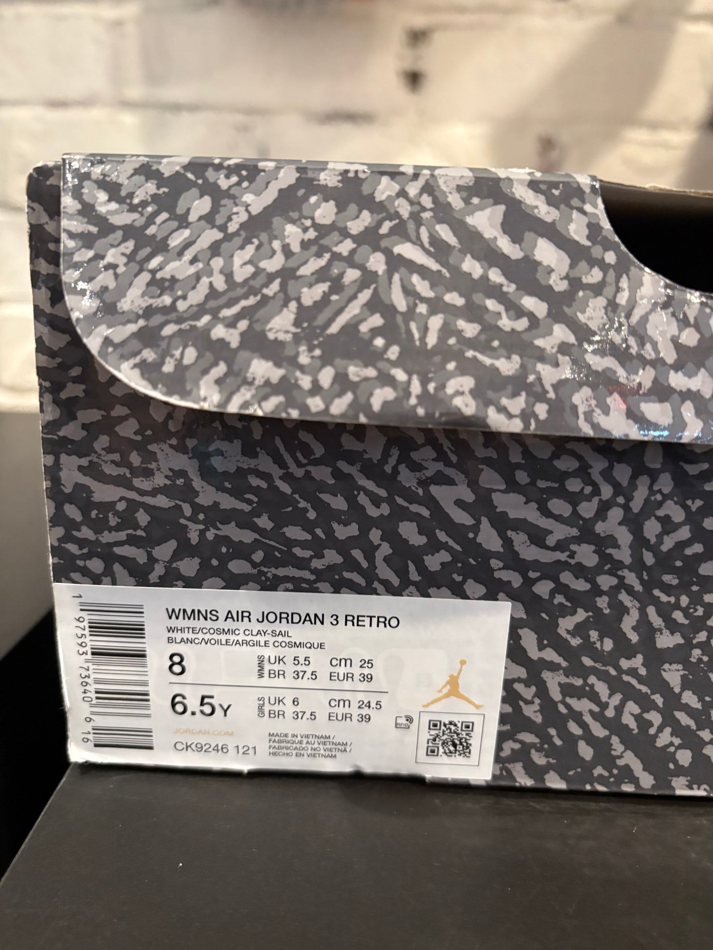 Jordan 3 Retro Georgia Peach Clean OG Size 6.5Y/8W