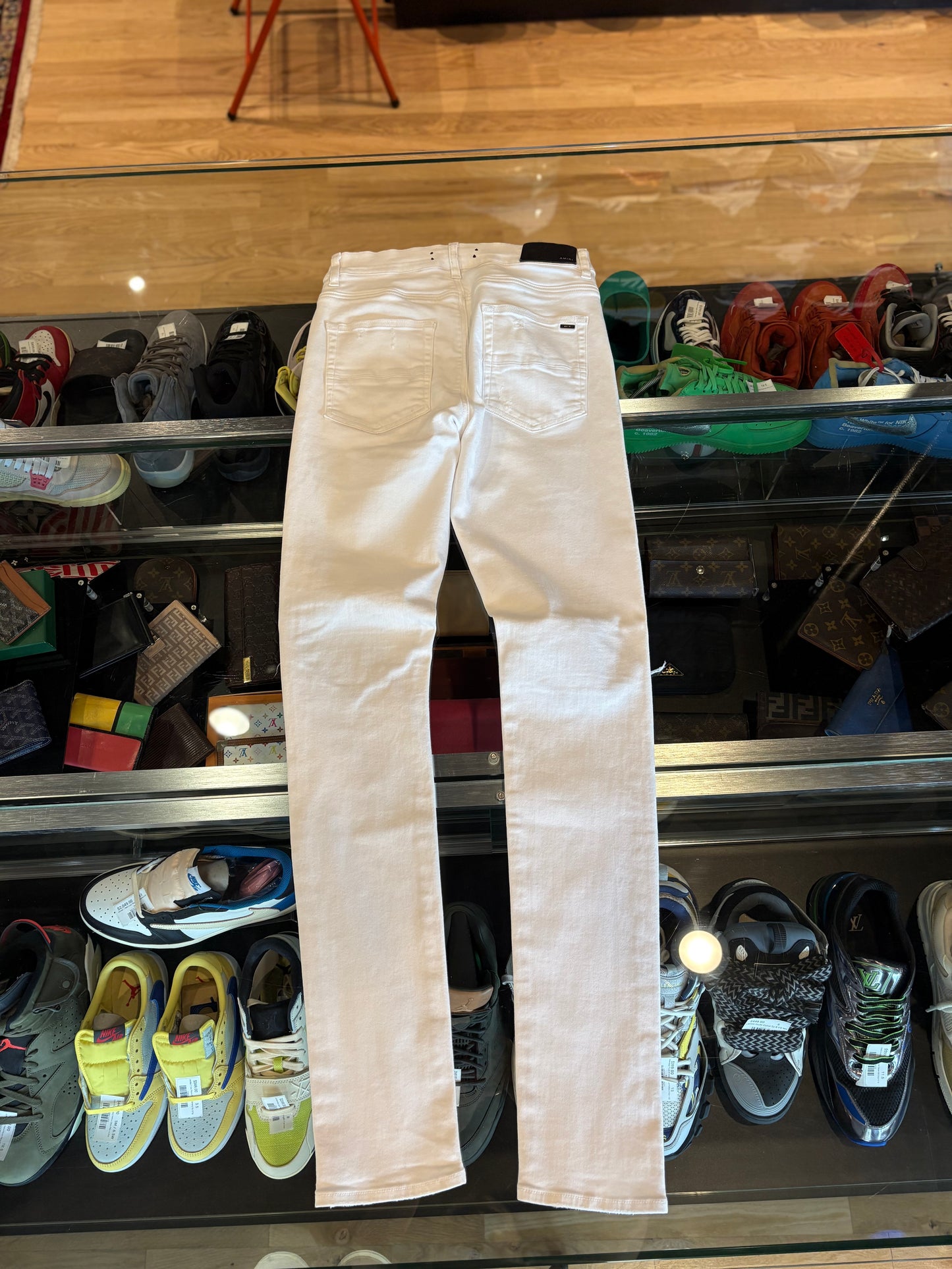 Amiri Jeans White Distressed Size 32
