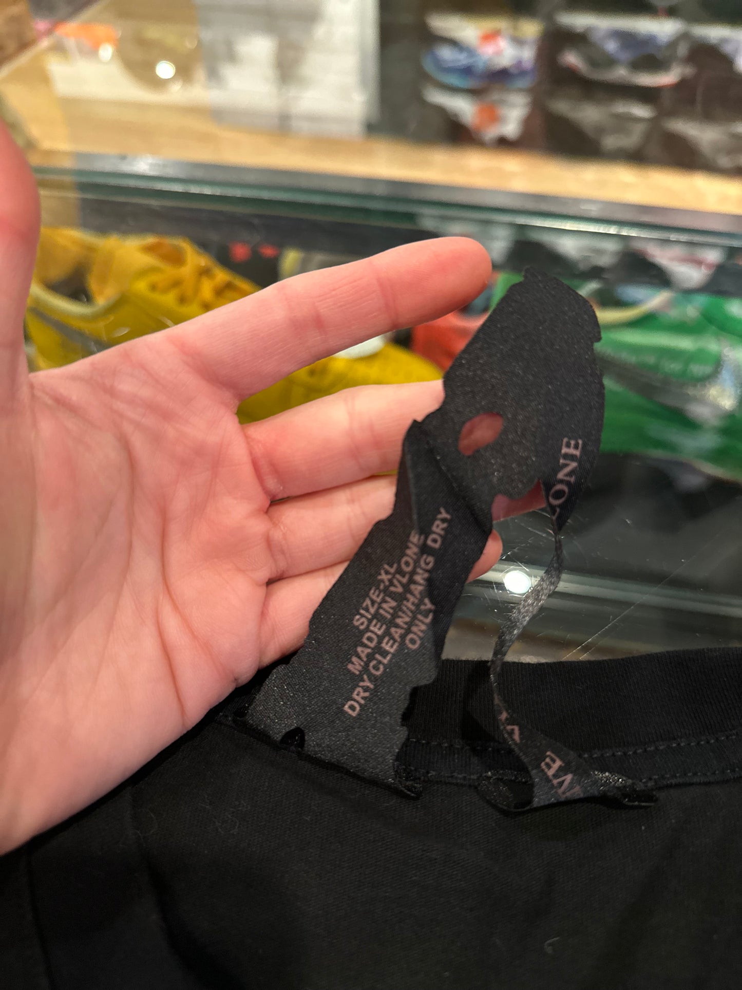 Vlone Tee Black/Yellow Size XL