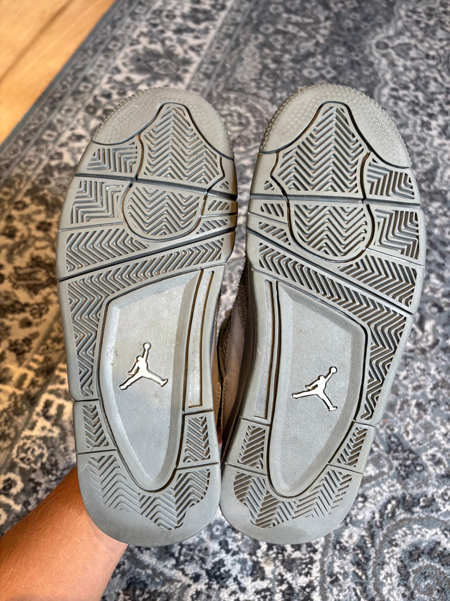 Jordan 4 Retro “Wet Cement” Po Nb Size 8