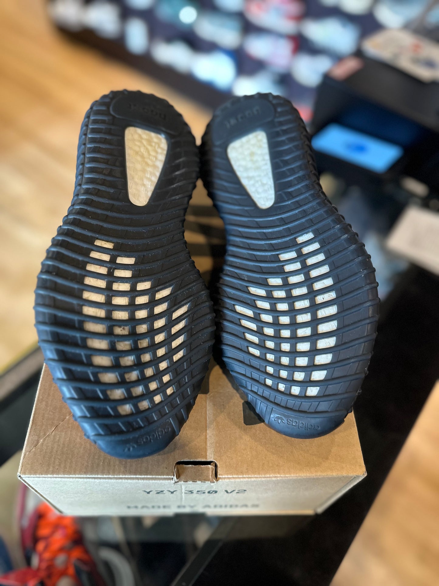 Adidas 350 v2 Yeezy Core Black Red PO OG all Sz 8.5