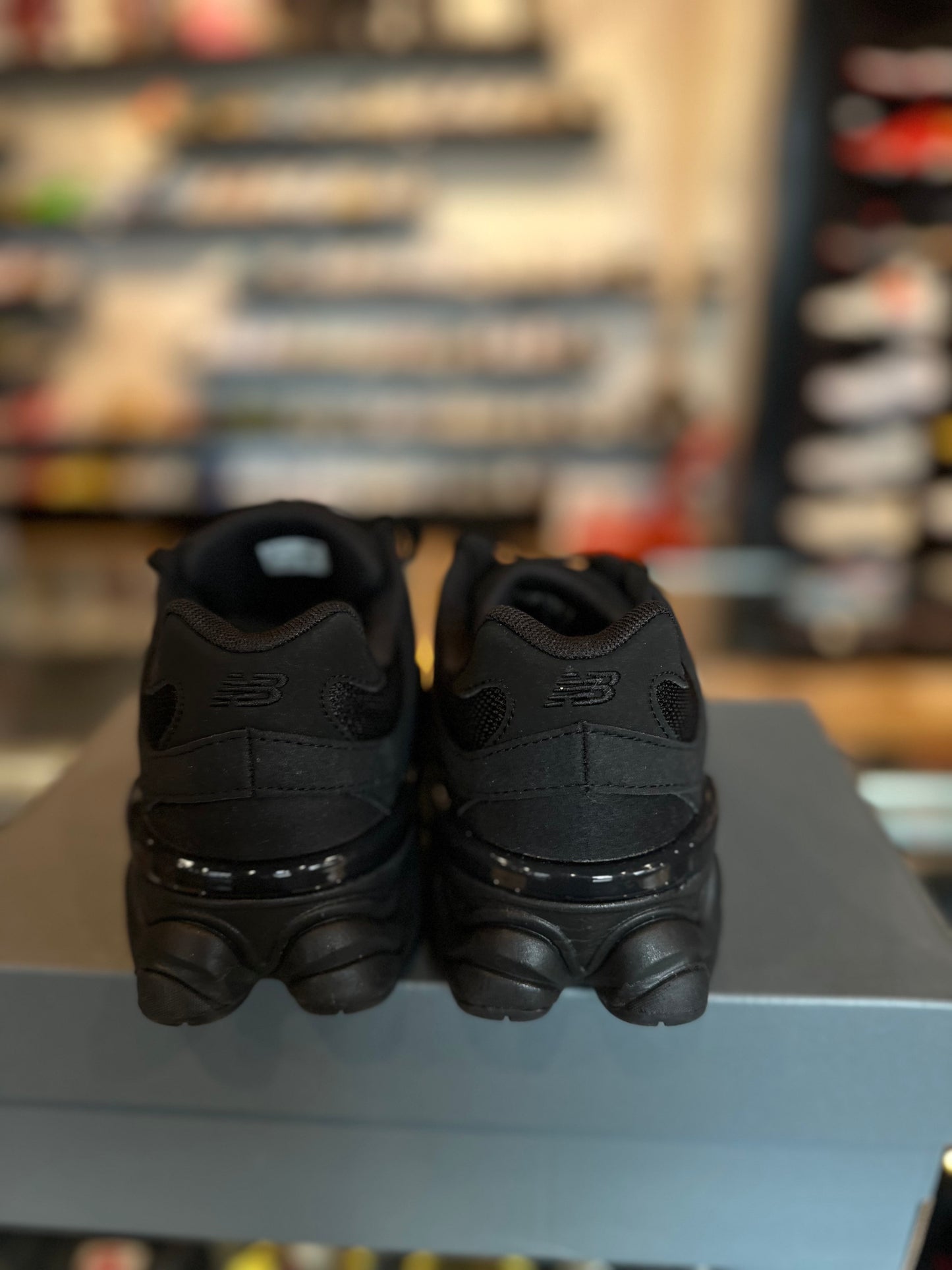 NB 9060 Black DS OG Size 6.5