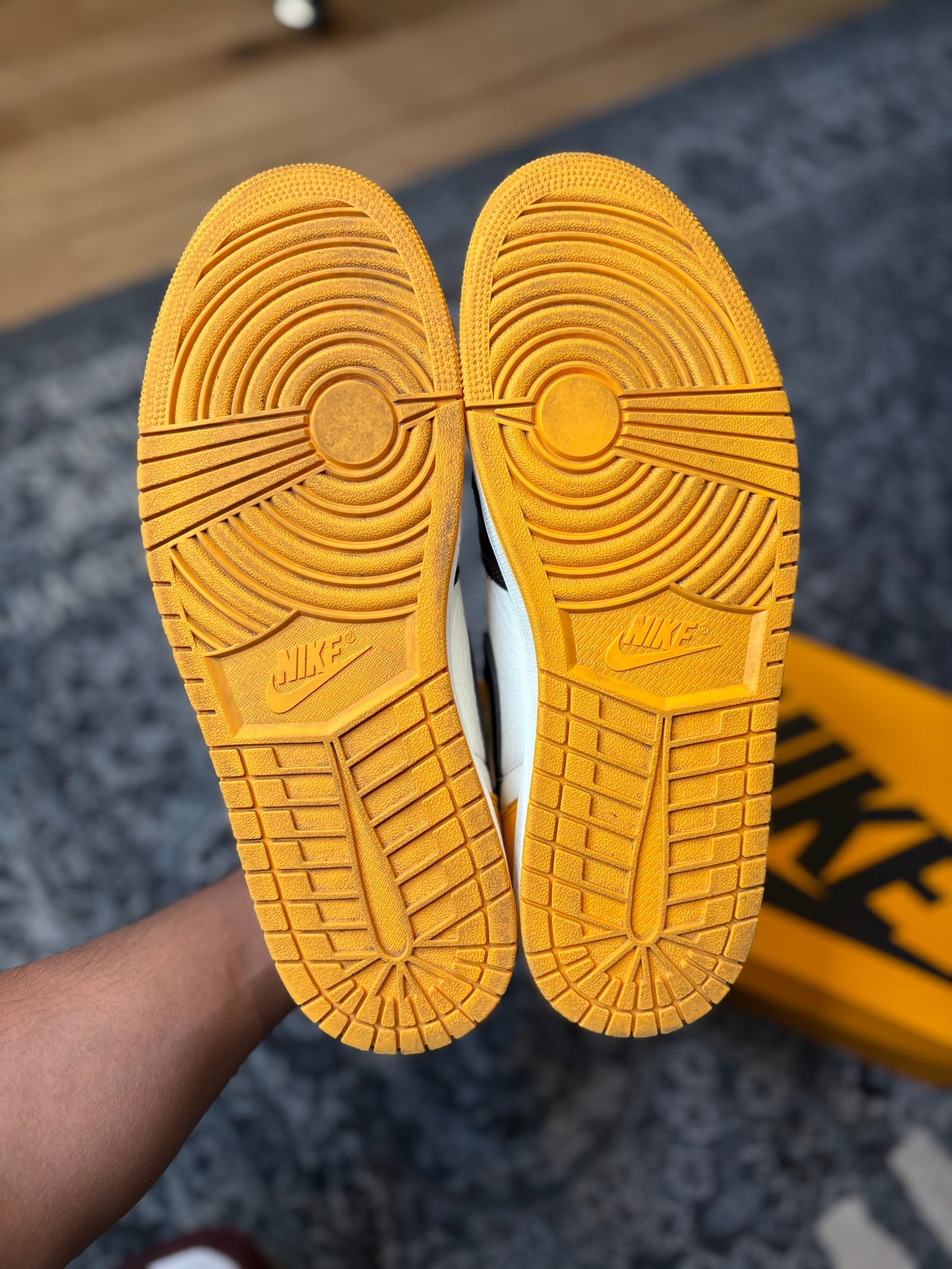 Jordan 1 Retro “Taxi” Clean Og Size 12