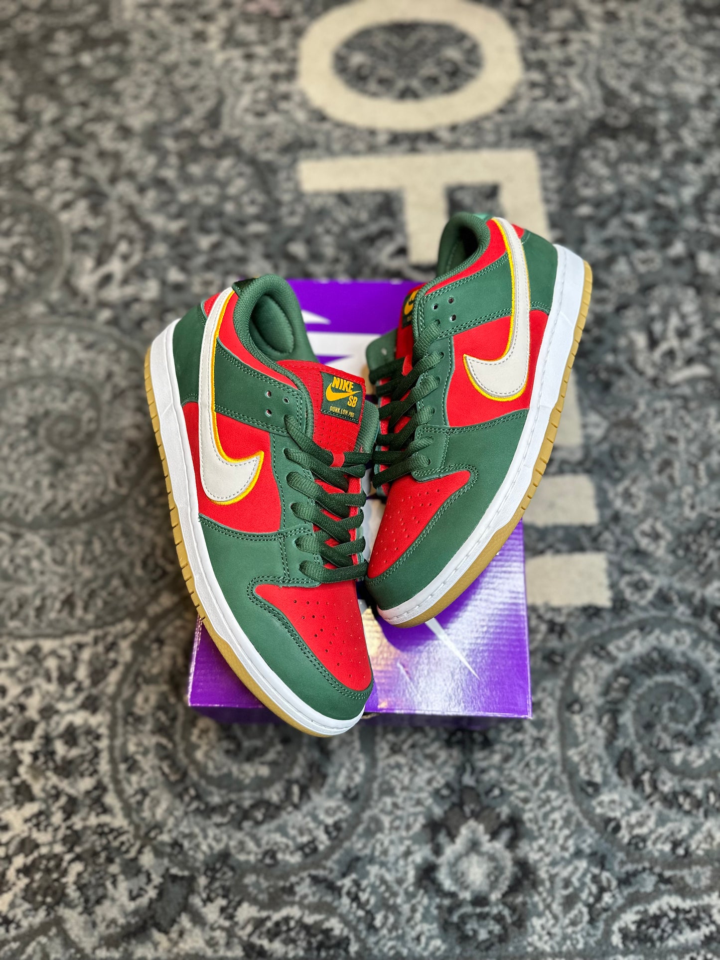 SB Nike Dunk Low Seattle SuperSonics DS OG Size 11