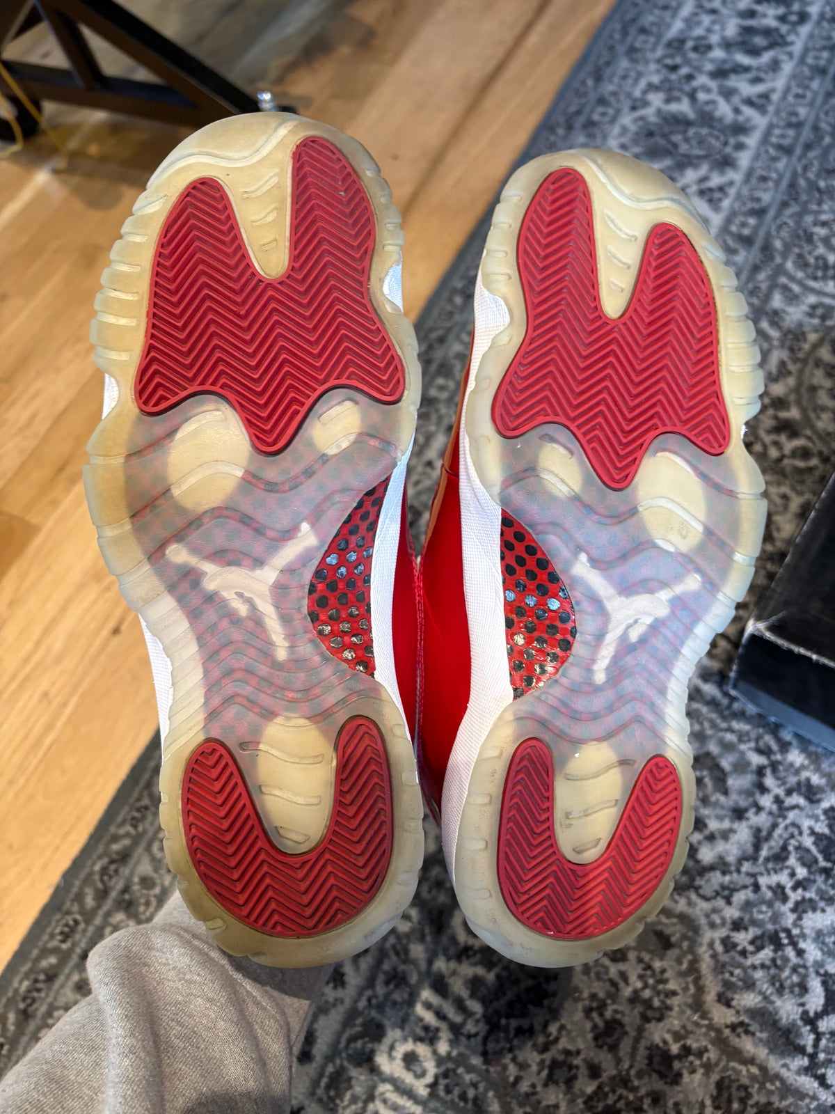 Jordan 11 Retro “Cherry” Clean Og Size 9.5
