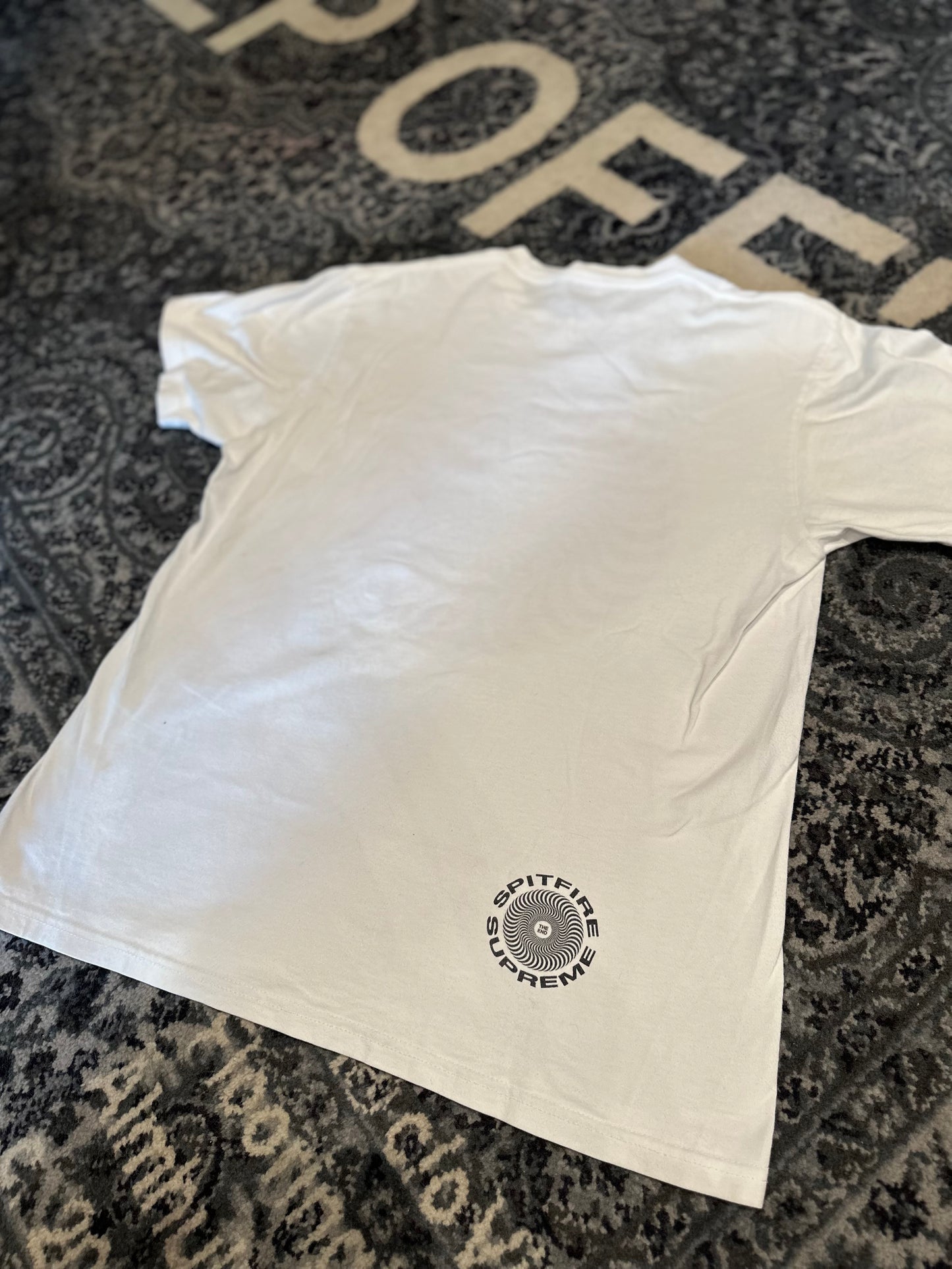Supreme Illusion Tee Size Large