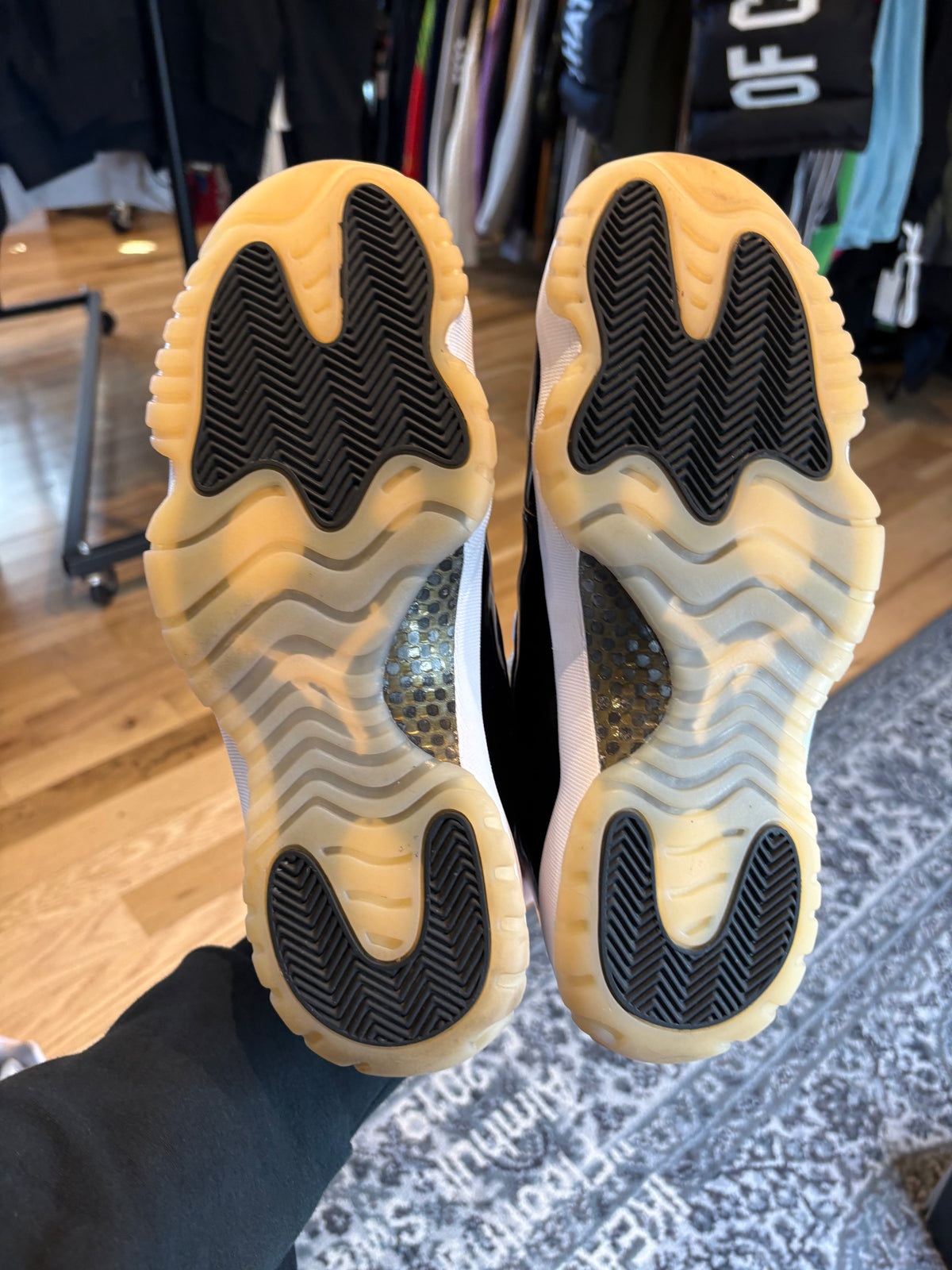 Jordan 11 Retro “DMP gratitude” Clean Og Size 10