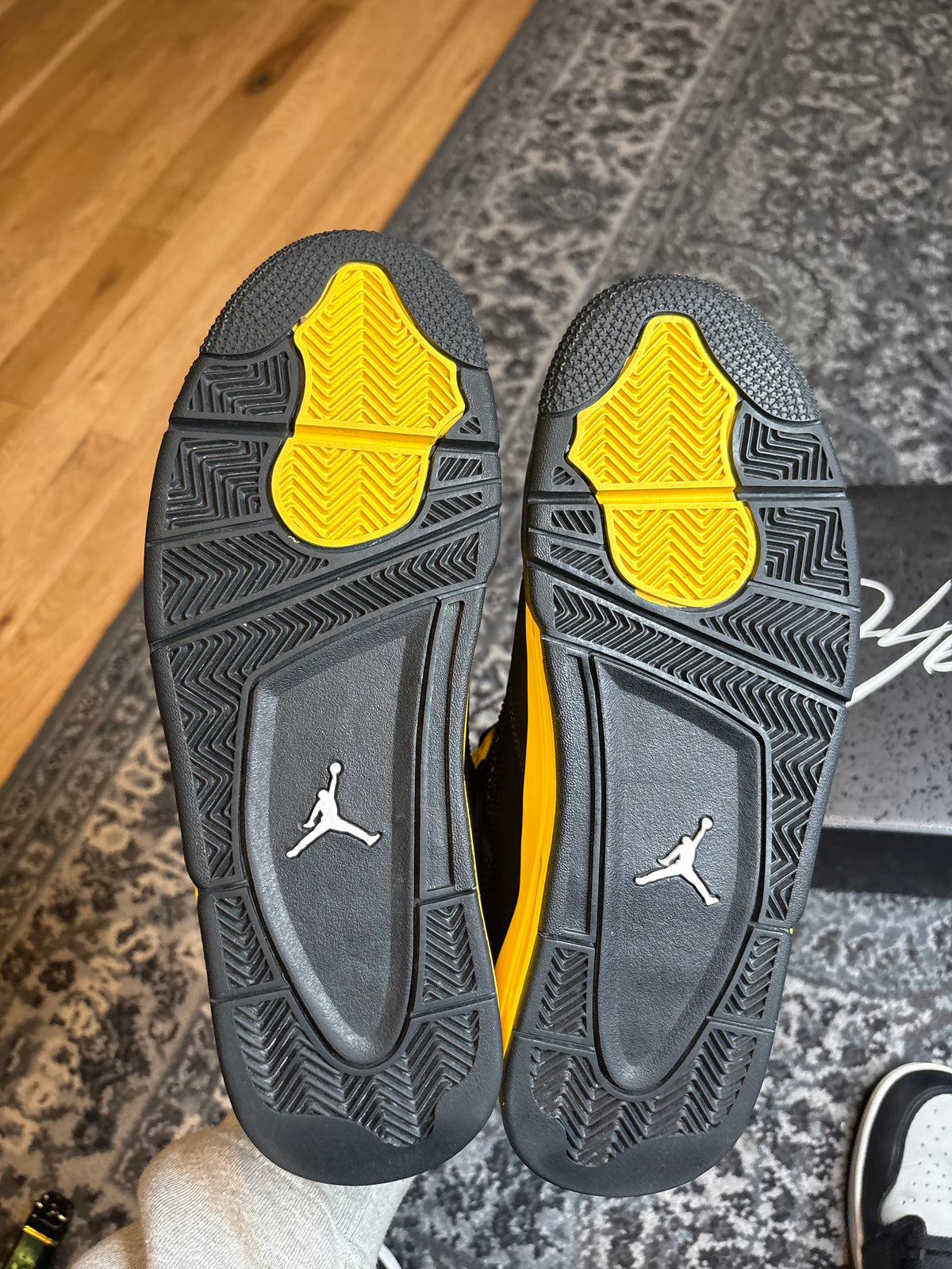 Jordan 4 Retro “Yellow Thunder” Clean Og Size 10