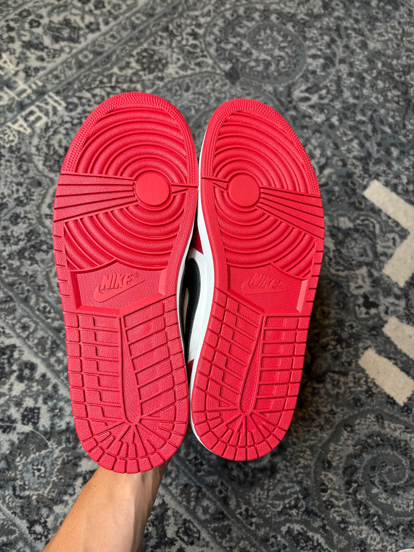 Jordan 1 Retro Low Chicago DS OG Size 12