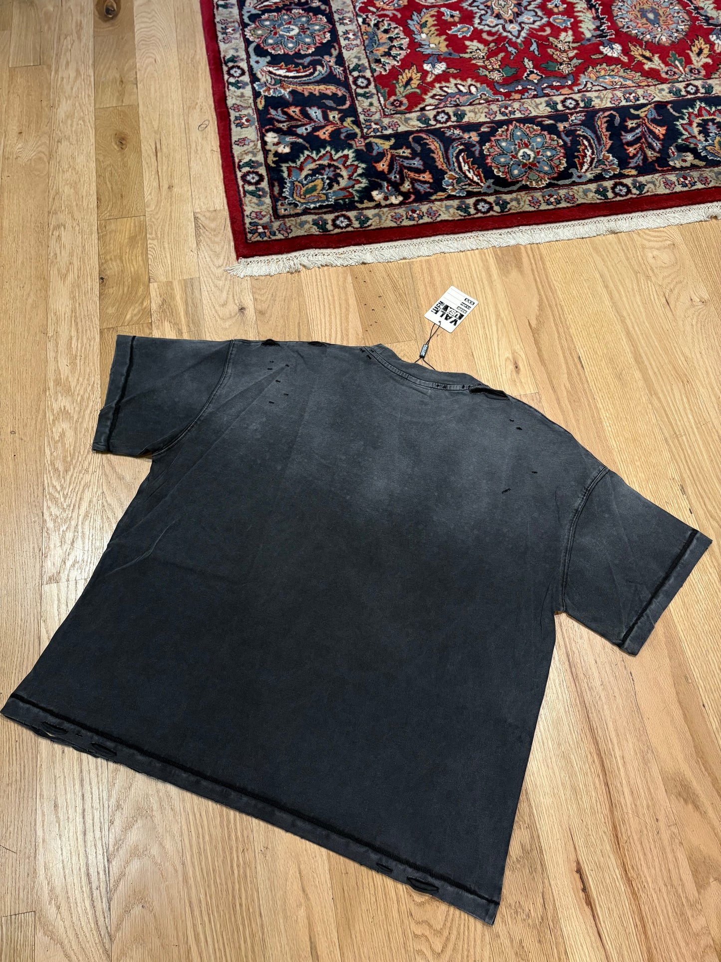 Vale NYC Tee DS Size Large