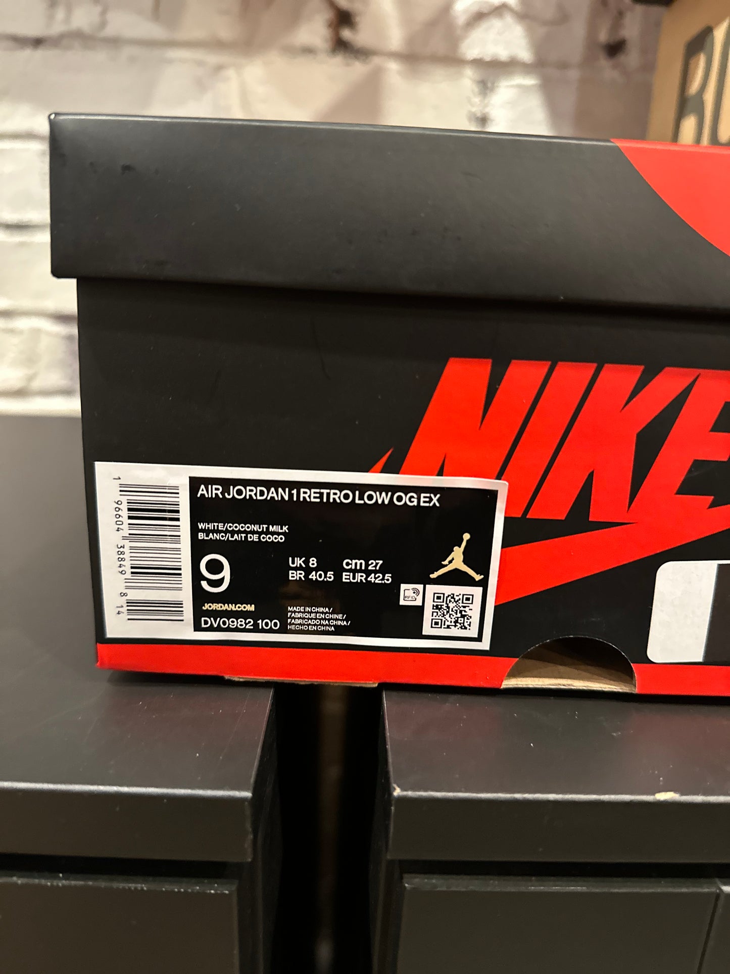 Jordan 1 Retro Low OG EX Coconut Milk DS OG Size 9