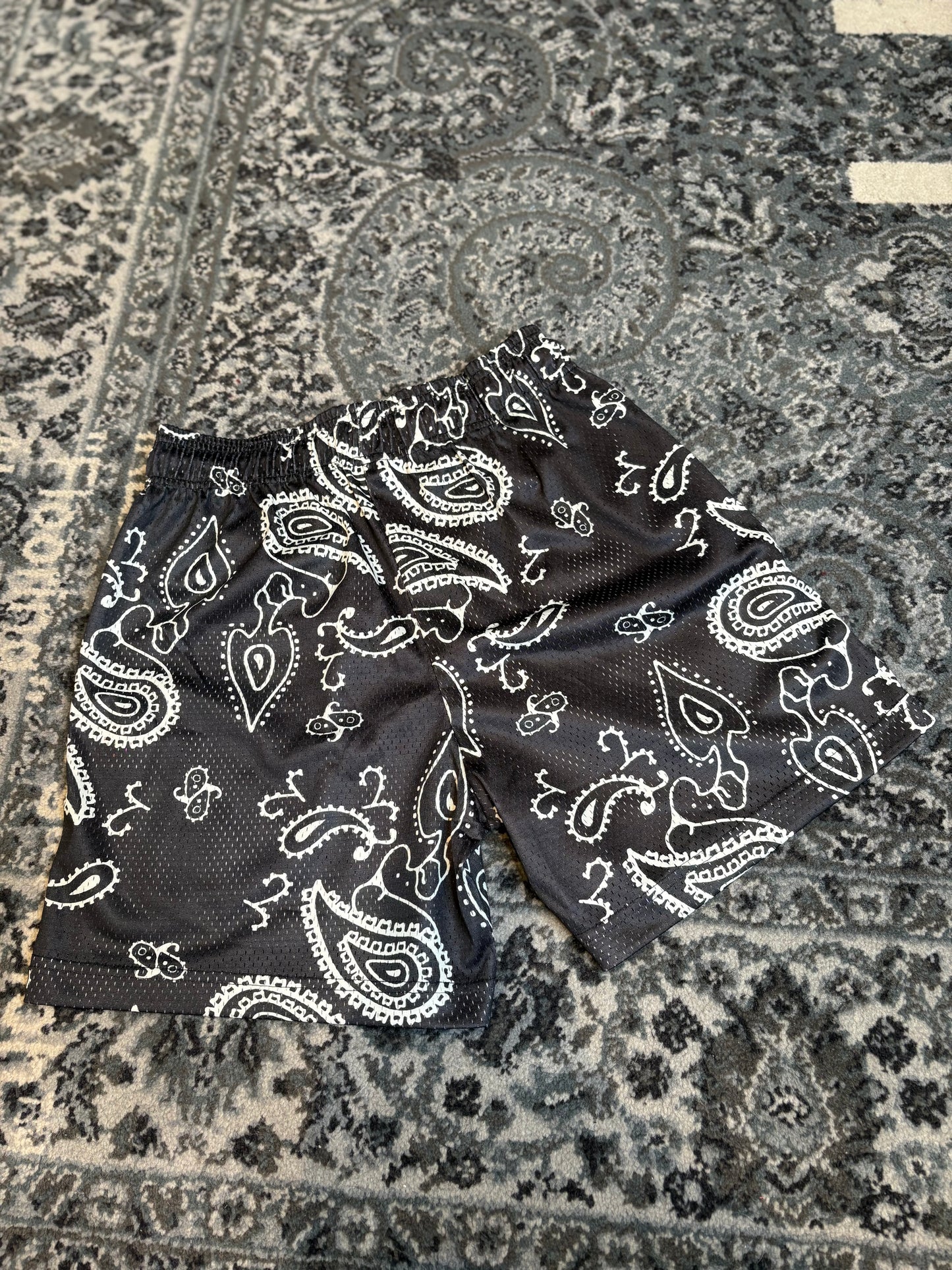 Eric Emanuel Shorts Black Paisley Size Small