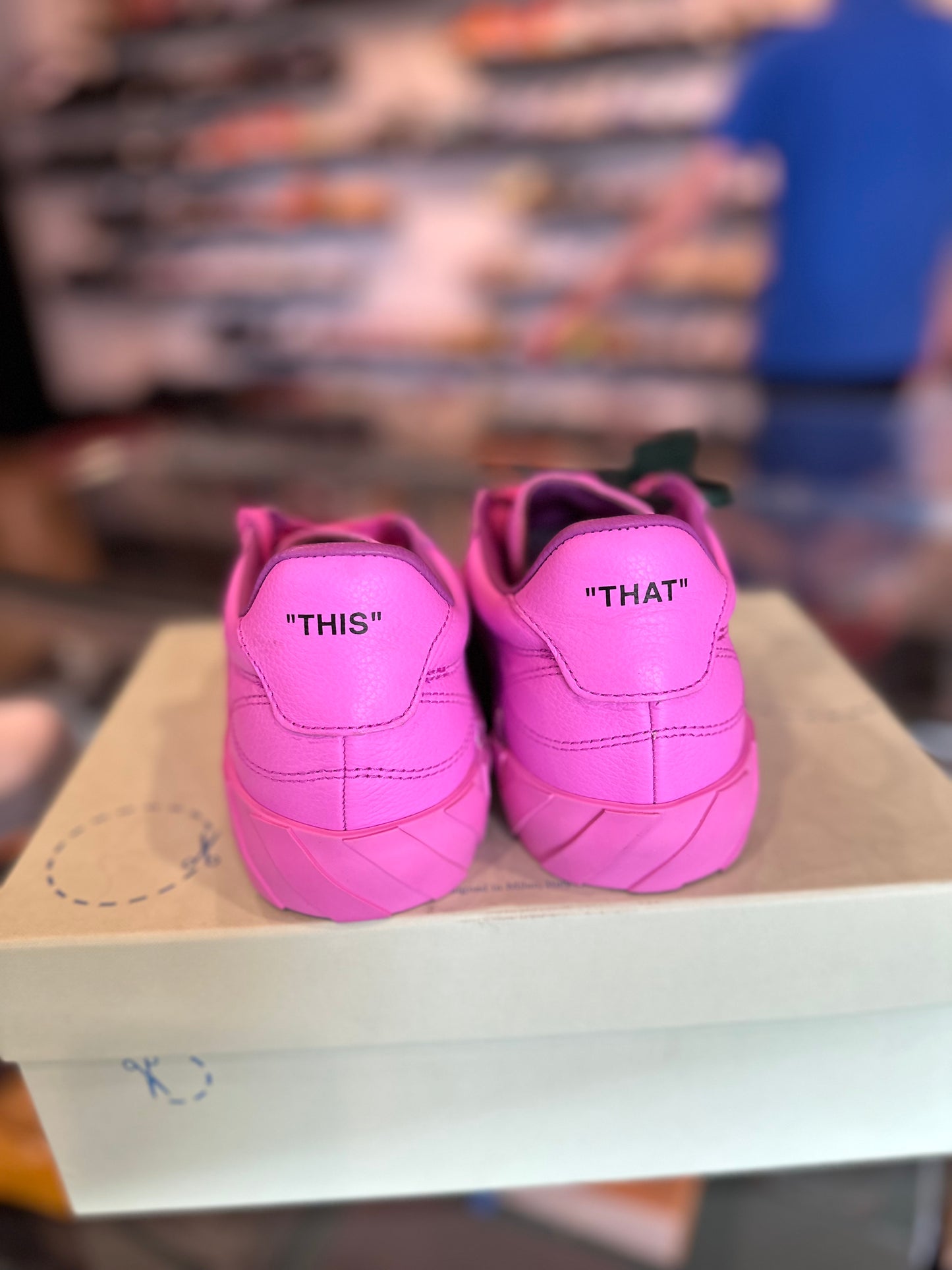 Off-White Vulc Low Magenta Leather DS OG Size 5