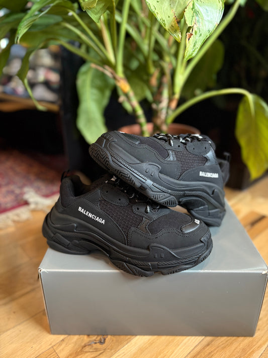 Balenciaga Triple S Black Clean OG Size 40