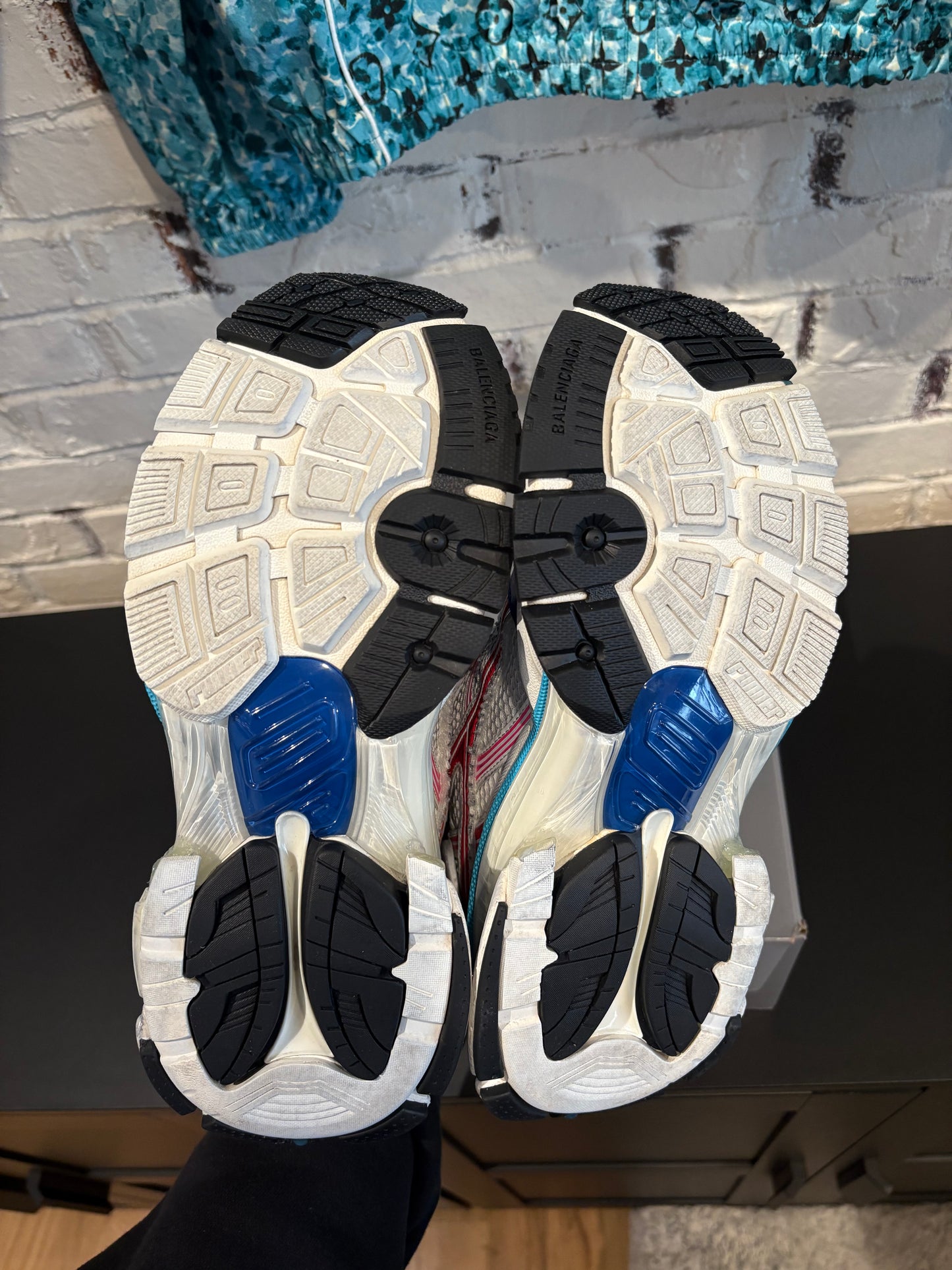 Balenciaga Runner Multicolor PO OG Size 6