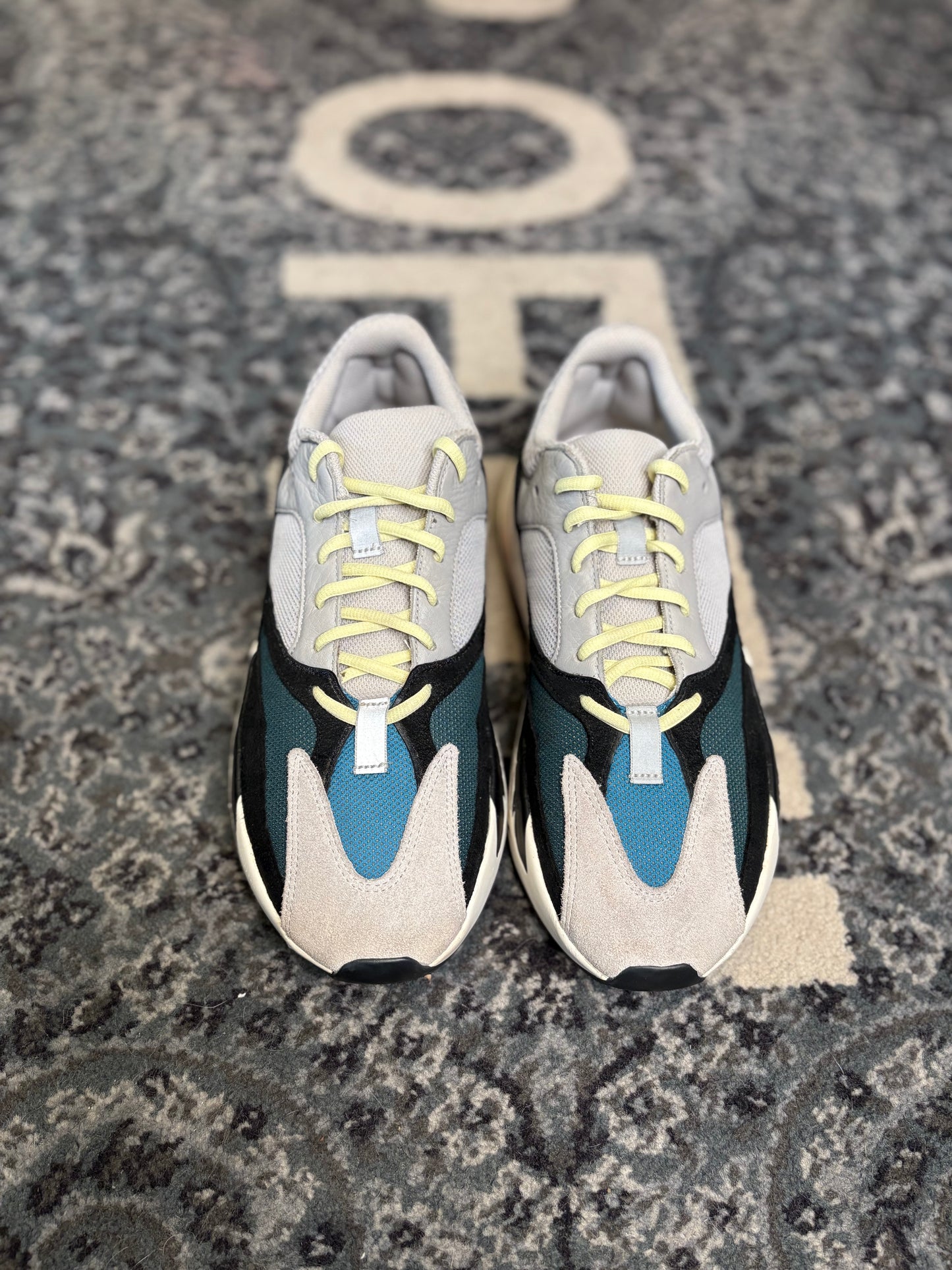Yeezy 700 “Wave Runner” Clean NB Sz 11