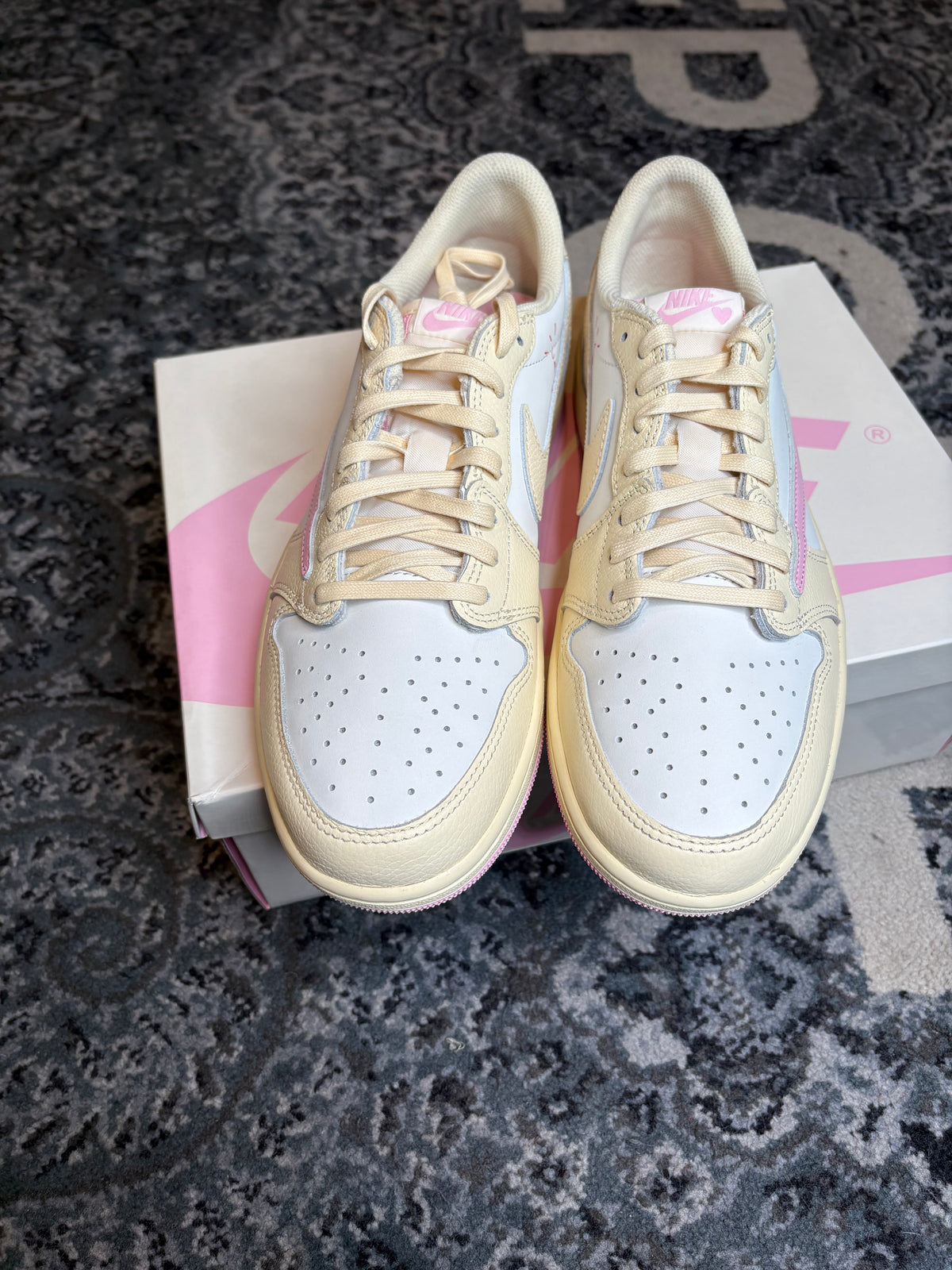 Jordan 1 Retro Low “Shy Pink” Vnds Og Size 10.5