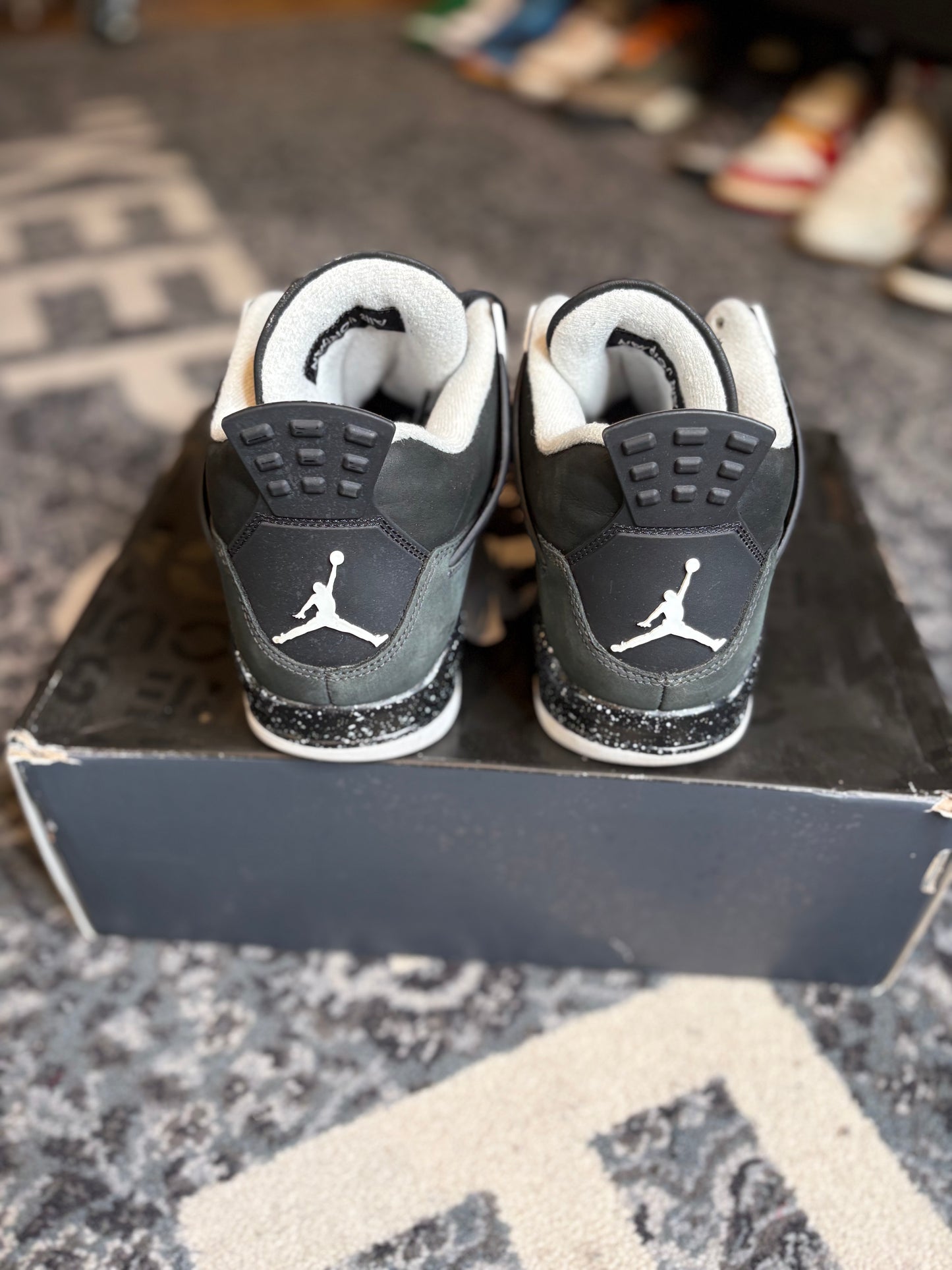 Jordan 4 Retro “Fear” Clean Og Size 11.5