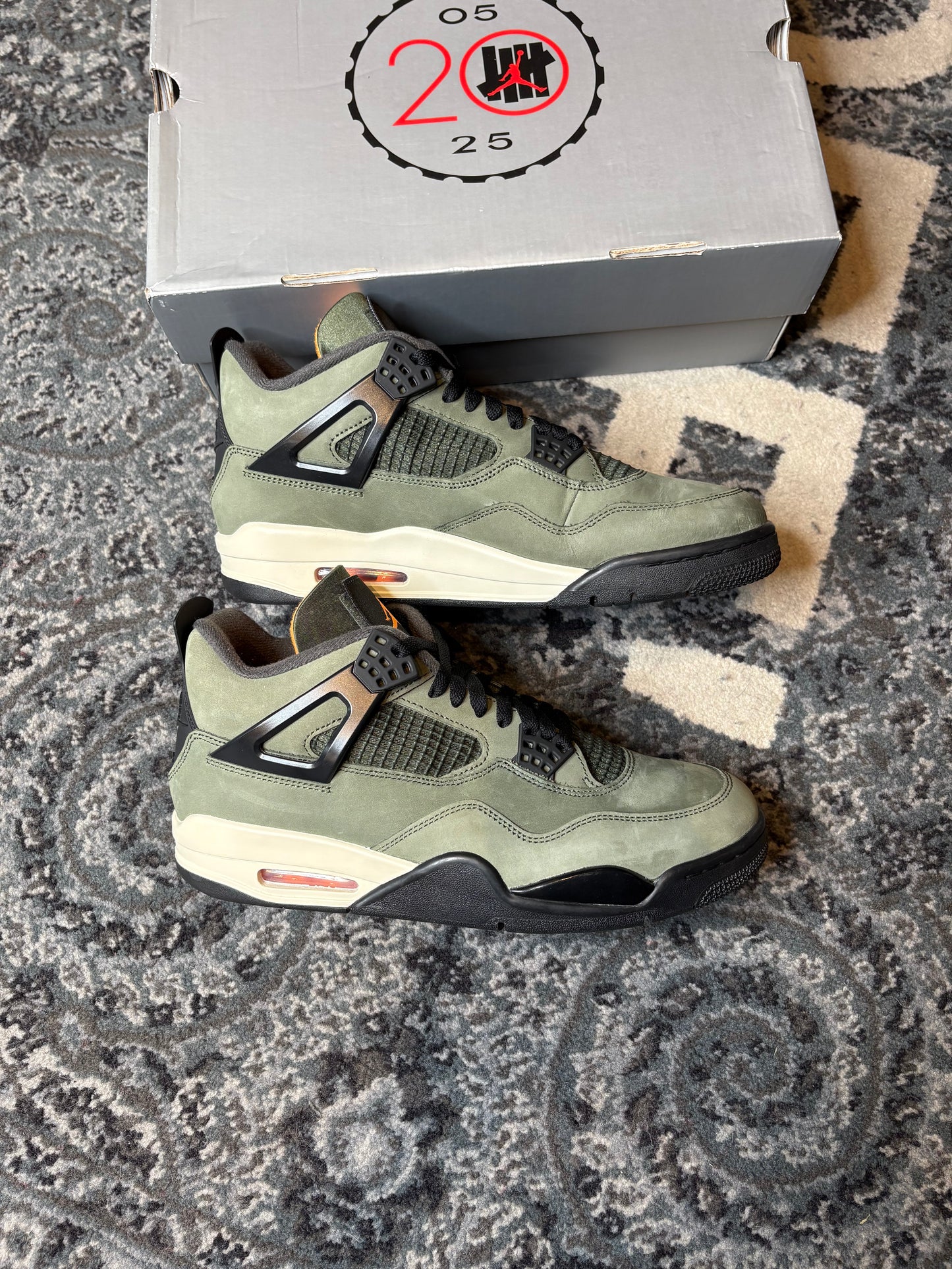 Jordan 4 Retro “Undefeated” Vnds Og Size 10.5