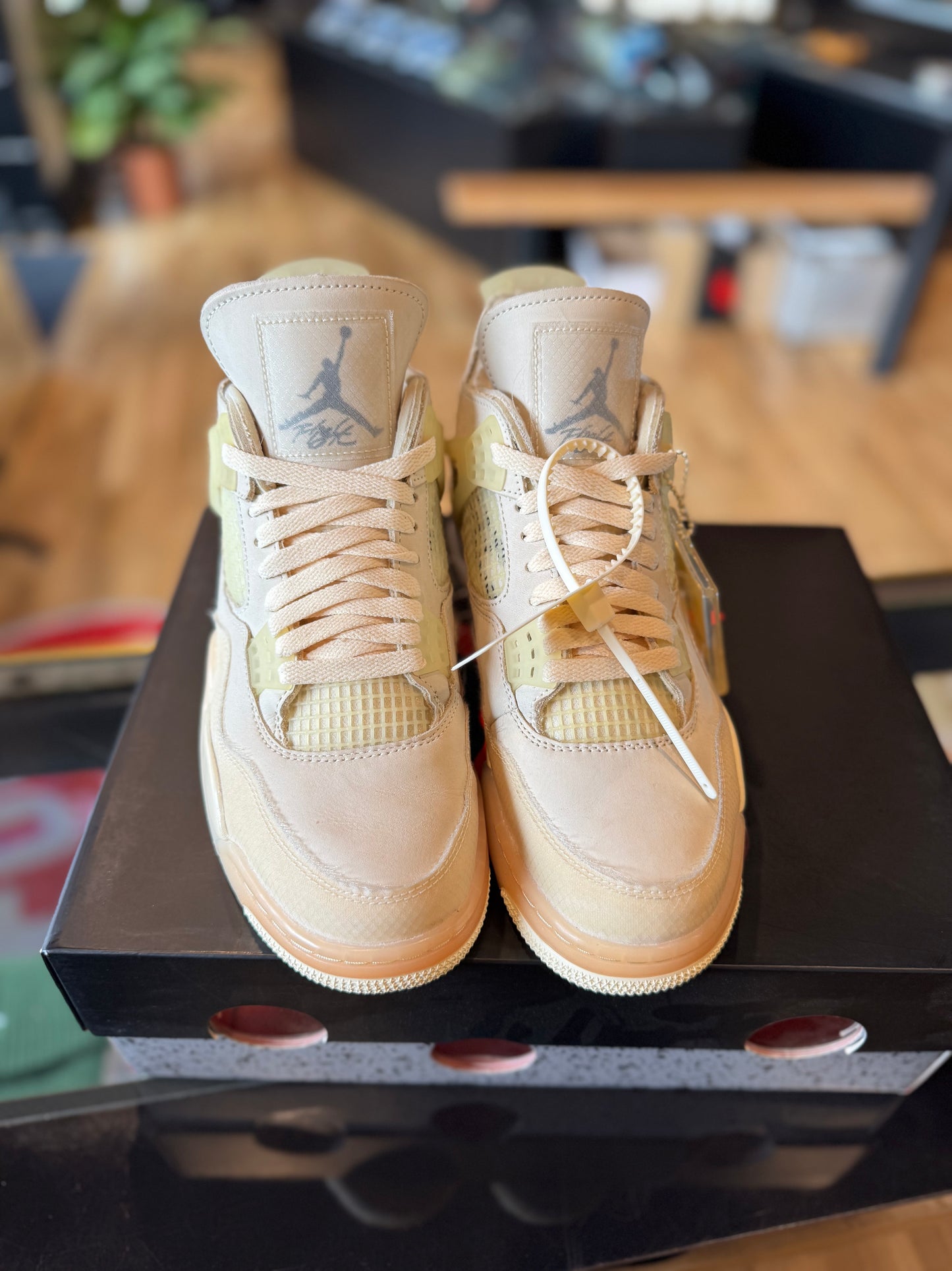 Off-White Jordan 4 ‘Sail’ Size 9.5M / 11 W PO OG