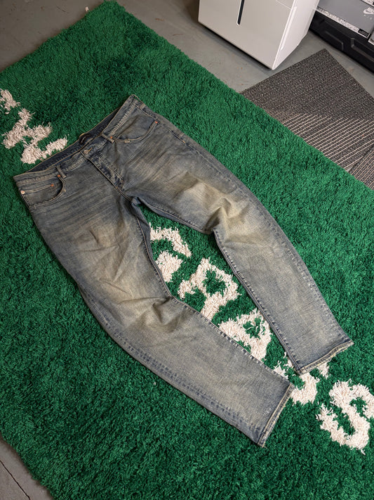 Purple Jeans Light Wash Size 40