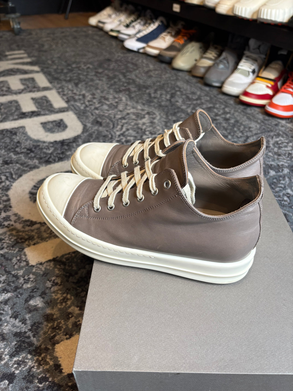 Rick Owen’s Ramone Dark Brown Og Clean Size 7.5