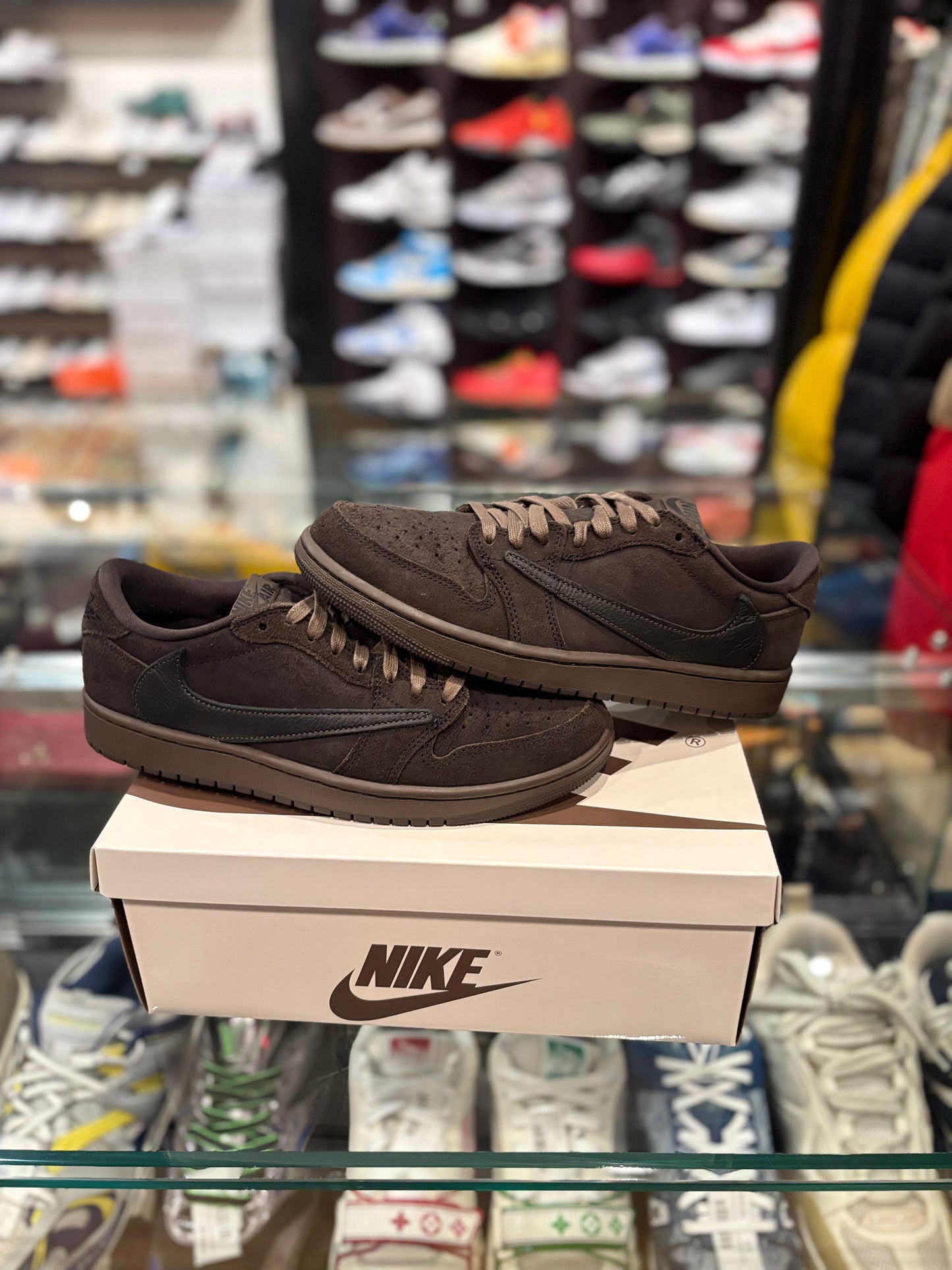 Jordan 1 Travis ‘Velvet Brown’ Clean Used og all