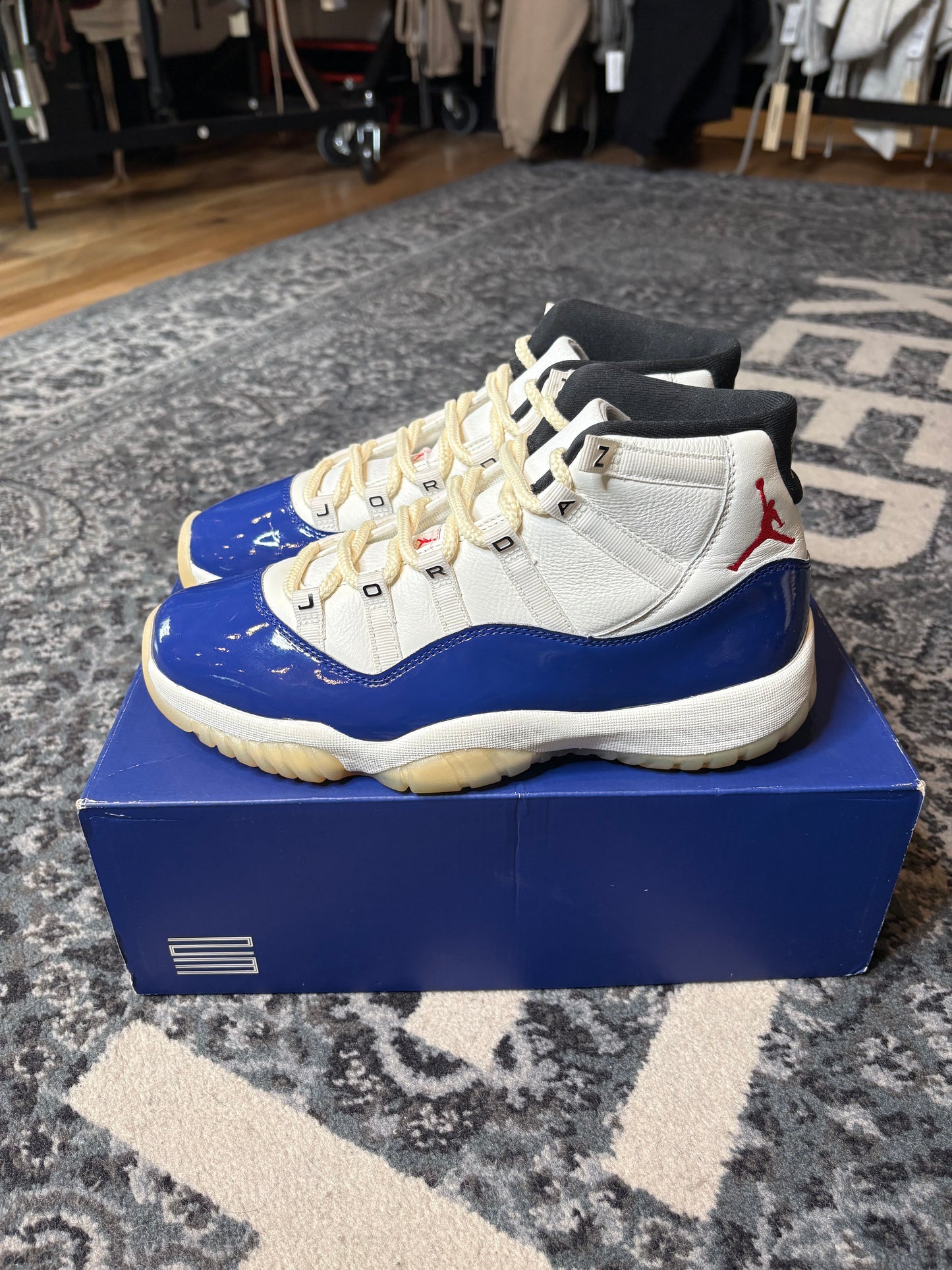 Jordan 11 Retro “Rare Air” Clean Og Size 9