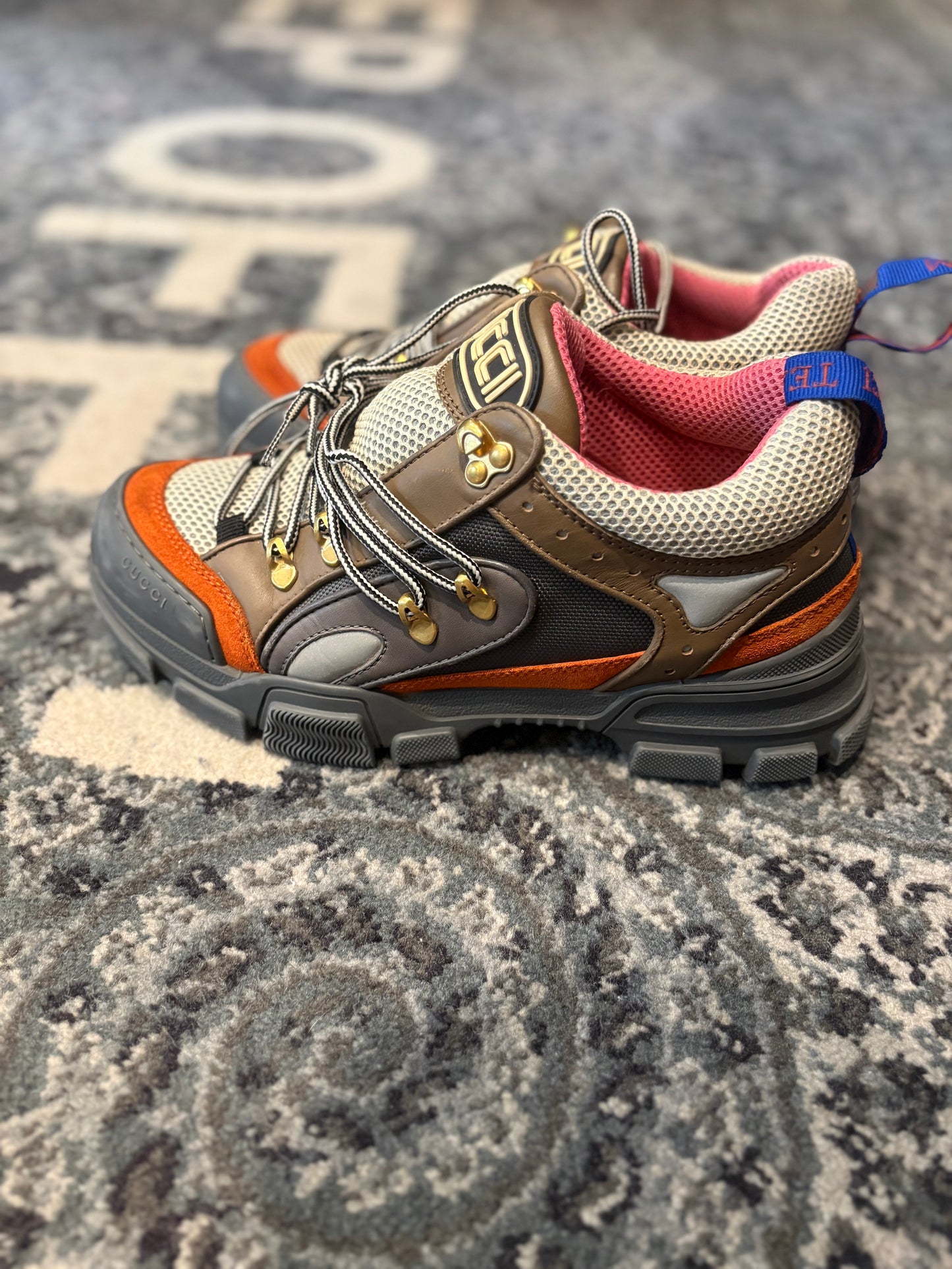 Gucci Sega FlashTrek “Crystal Grey Orange” NB CLEAN SIZE 6