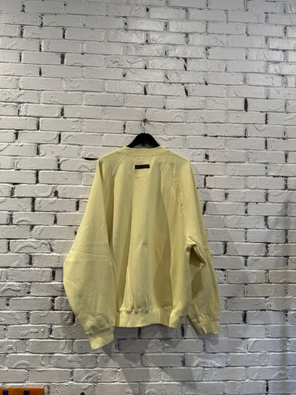 Essentials Yellow Crewneck Sz. XL  no flaws