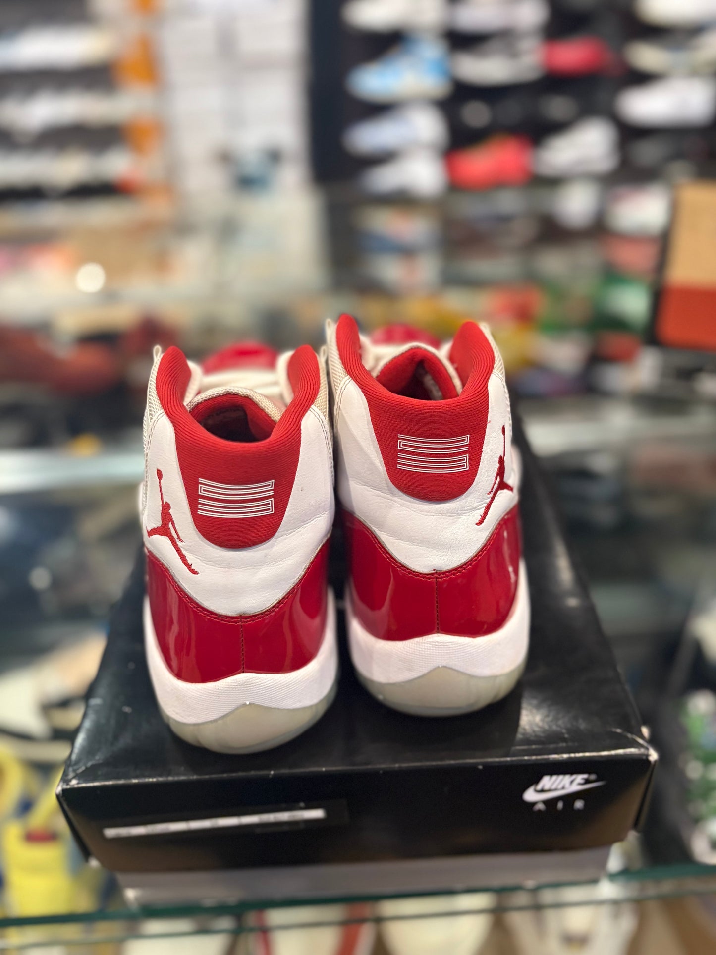 Jordan 11 ‘Cherry’ clean OG box size 14
