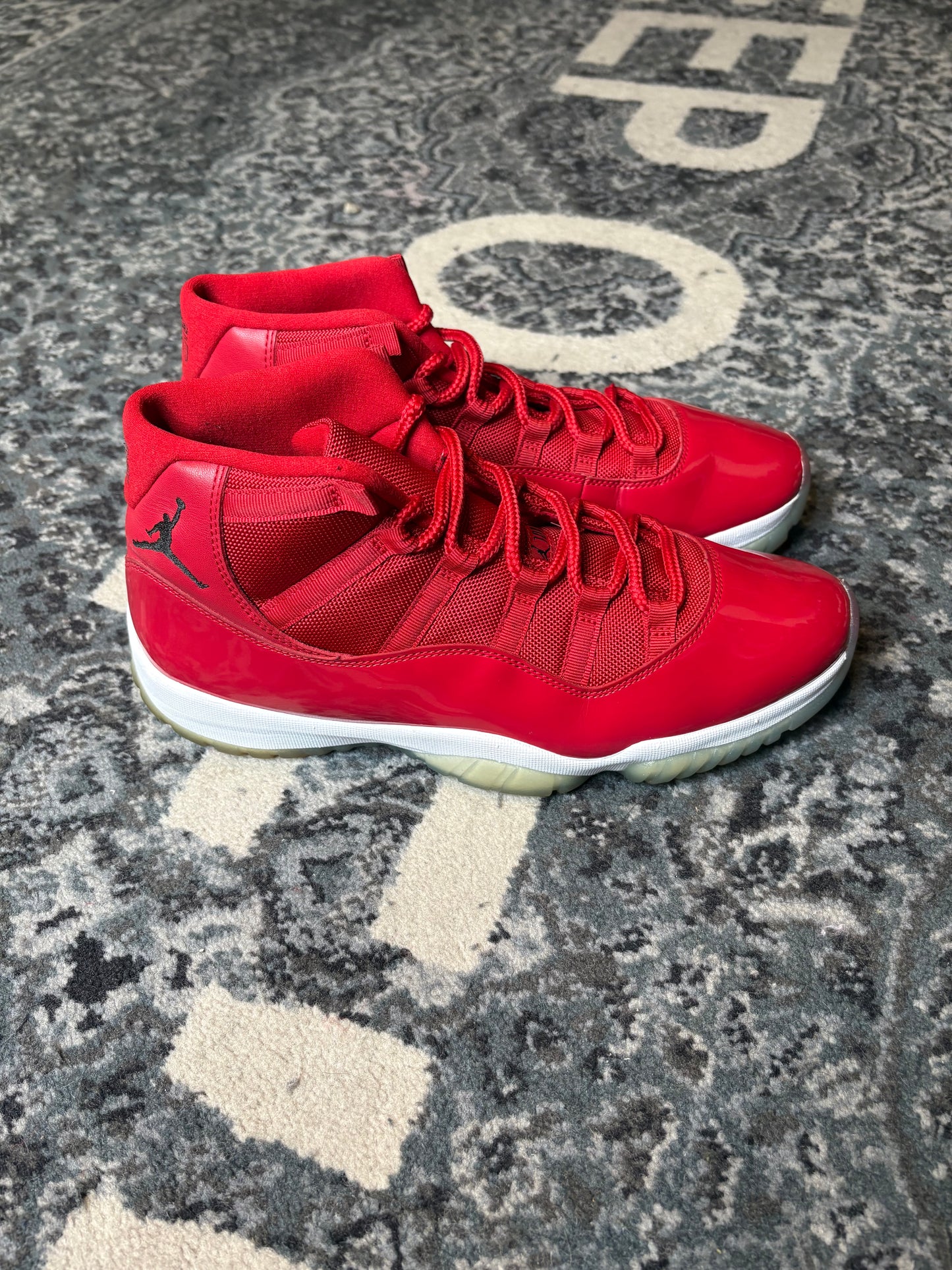 Jordan 11 Retro “Win Like 96” Clean Nb Size 12
