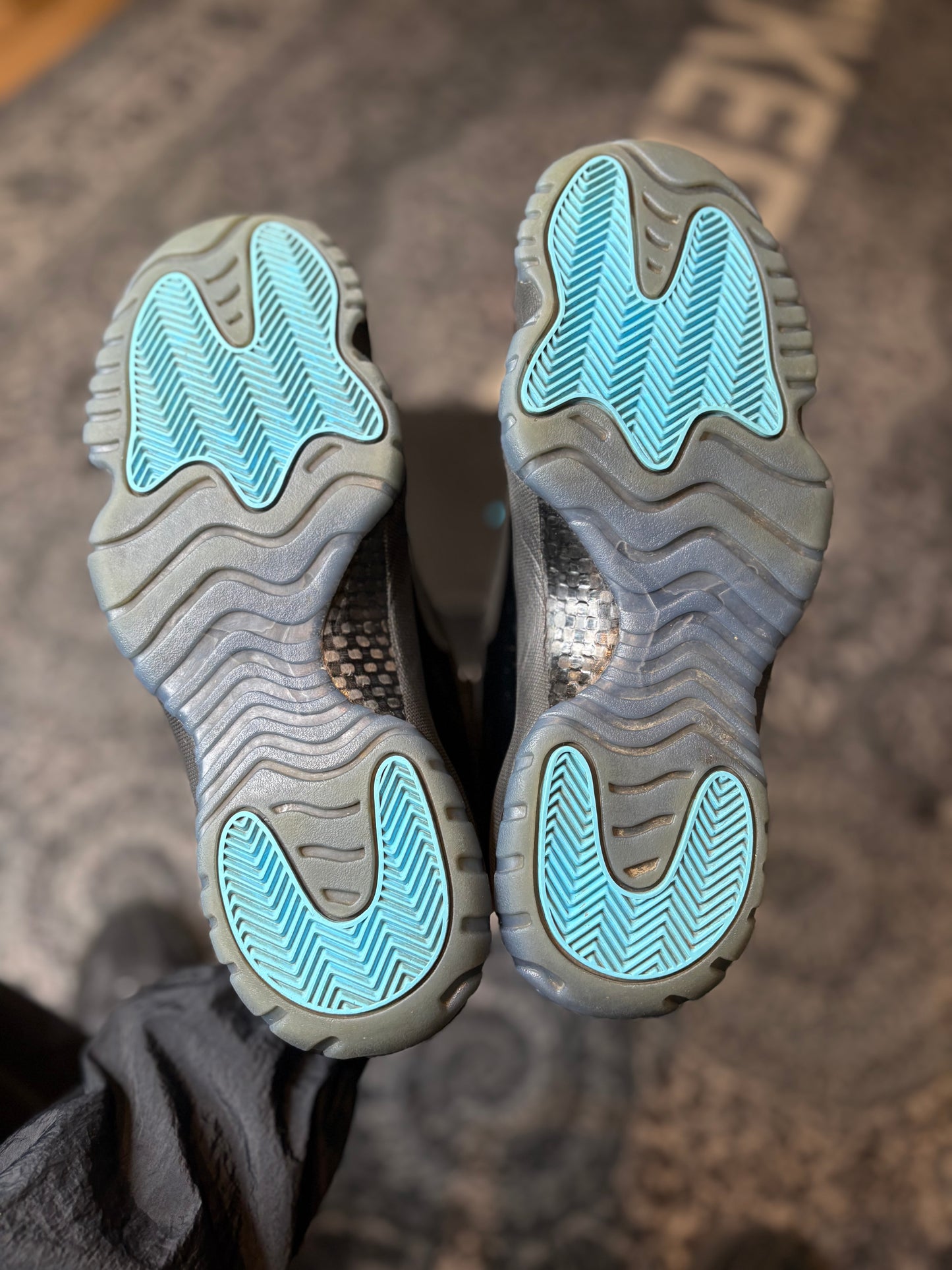 Jordan 11 Retro “Gamma Blue” CLEAN OG SIZE 10