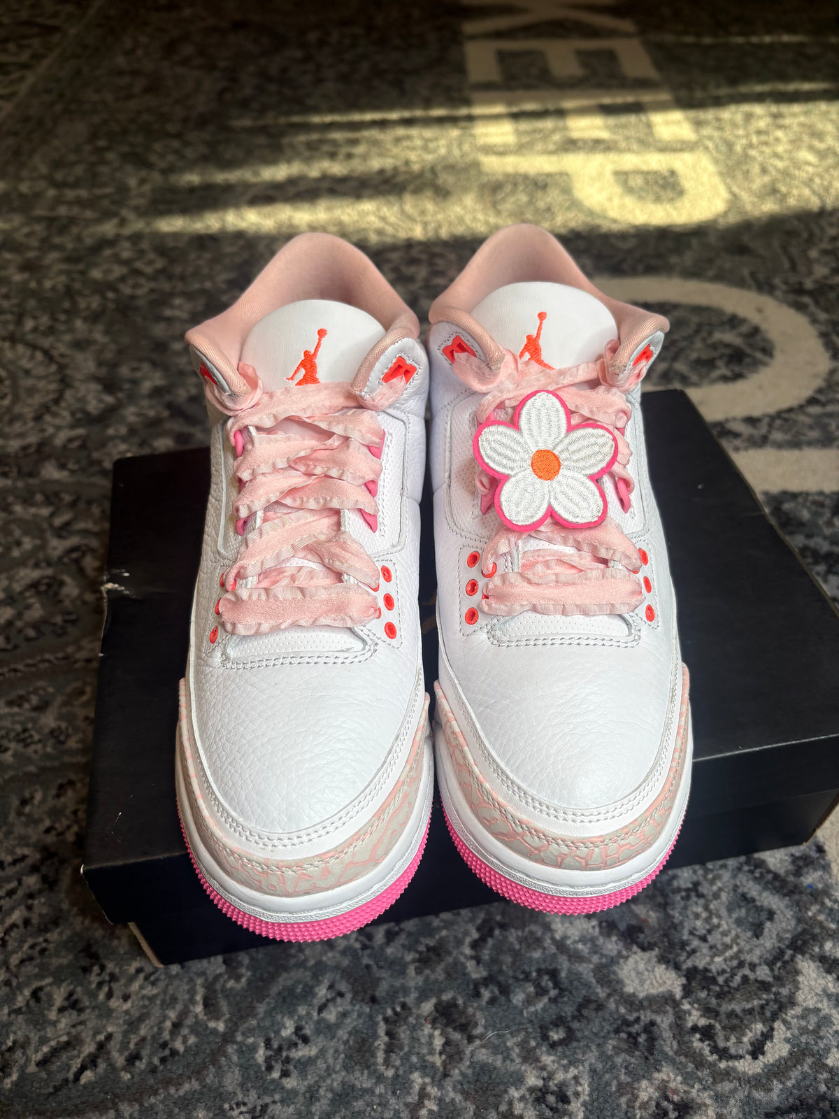 Jordan 3 Retro “Spring Flowers” Clean Og Size 7Y