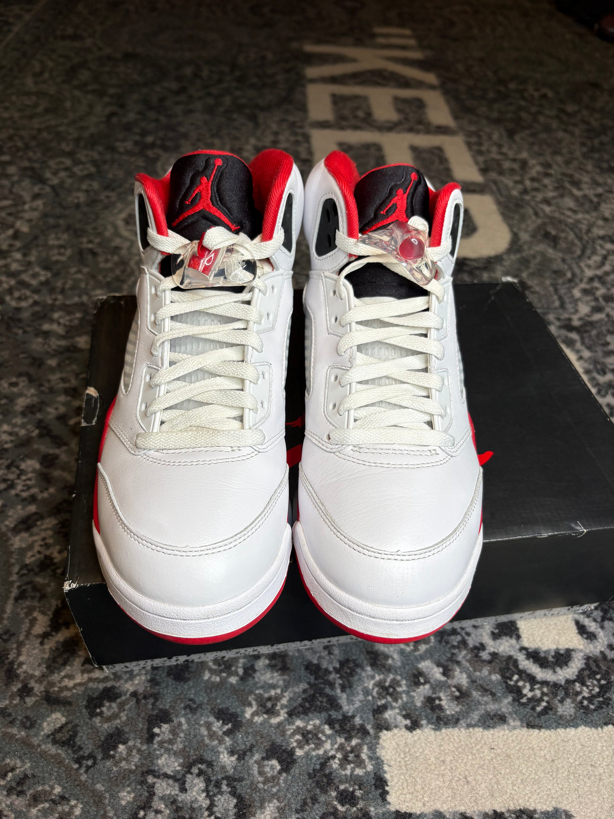 Jordan 5 Retro “Fire Red Black Tongue” Clean Og Size 8.5