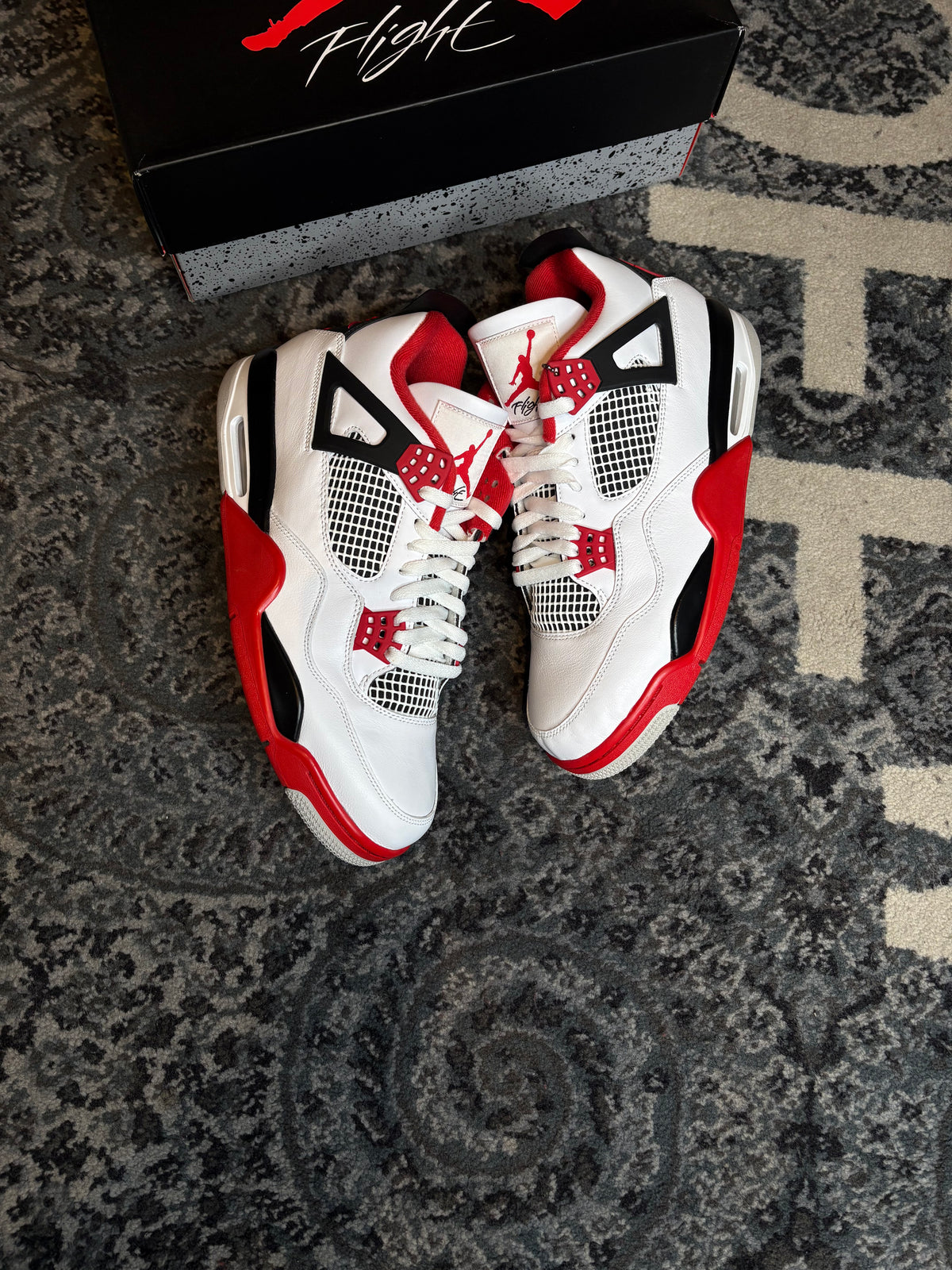 Jordan 4 Retro “Fire Red” Clean Og Size 11