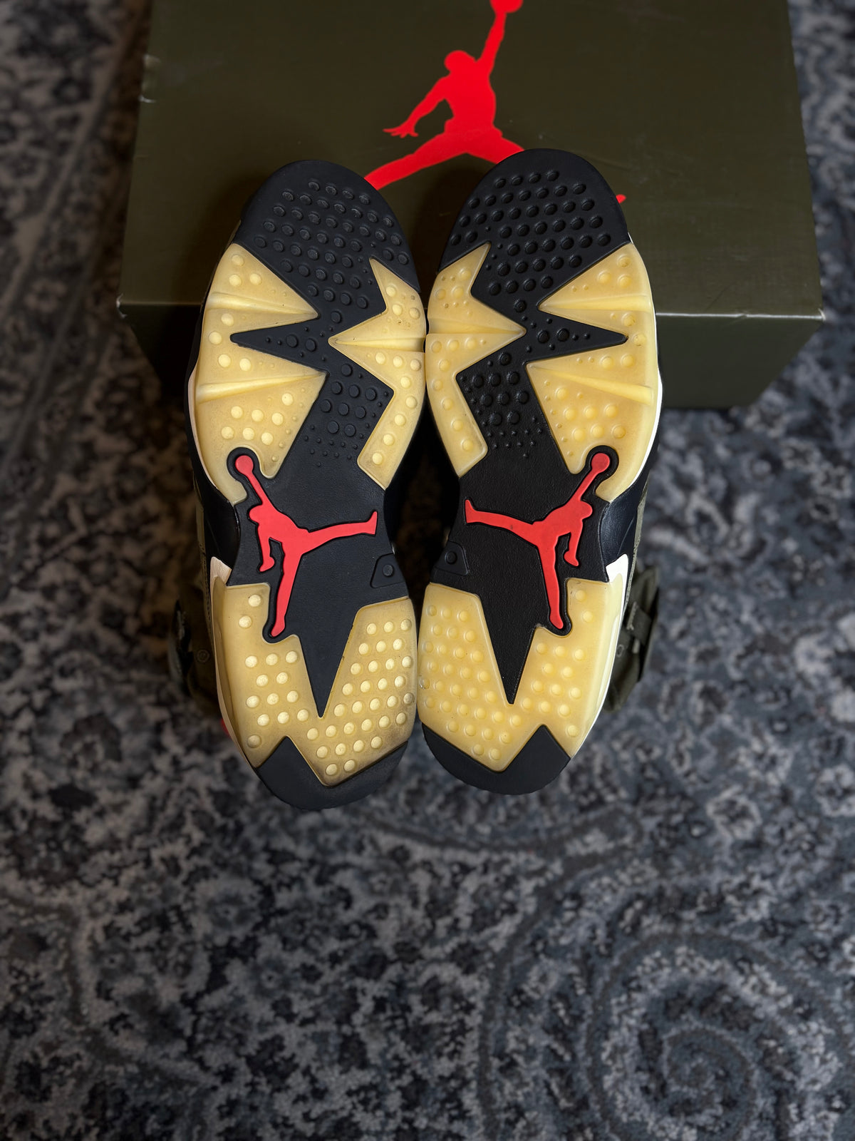 Jordan 6 Retro “Travis Scott Olive” Clean Og Size 11.5