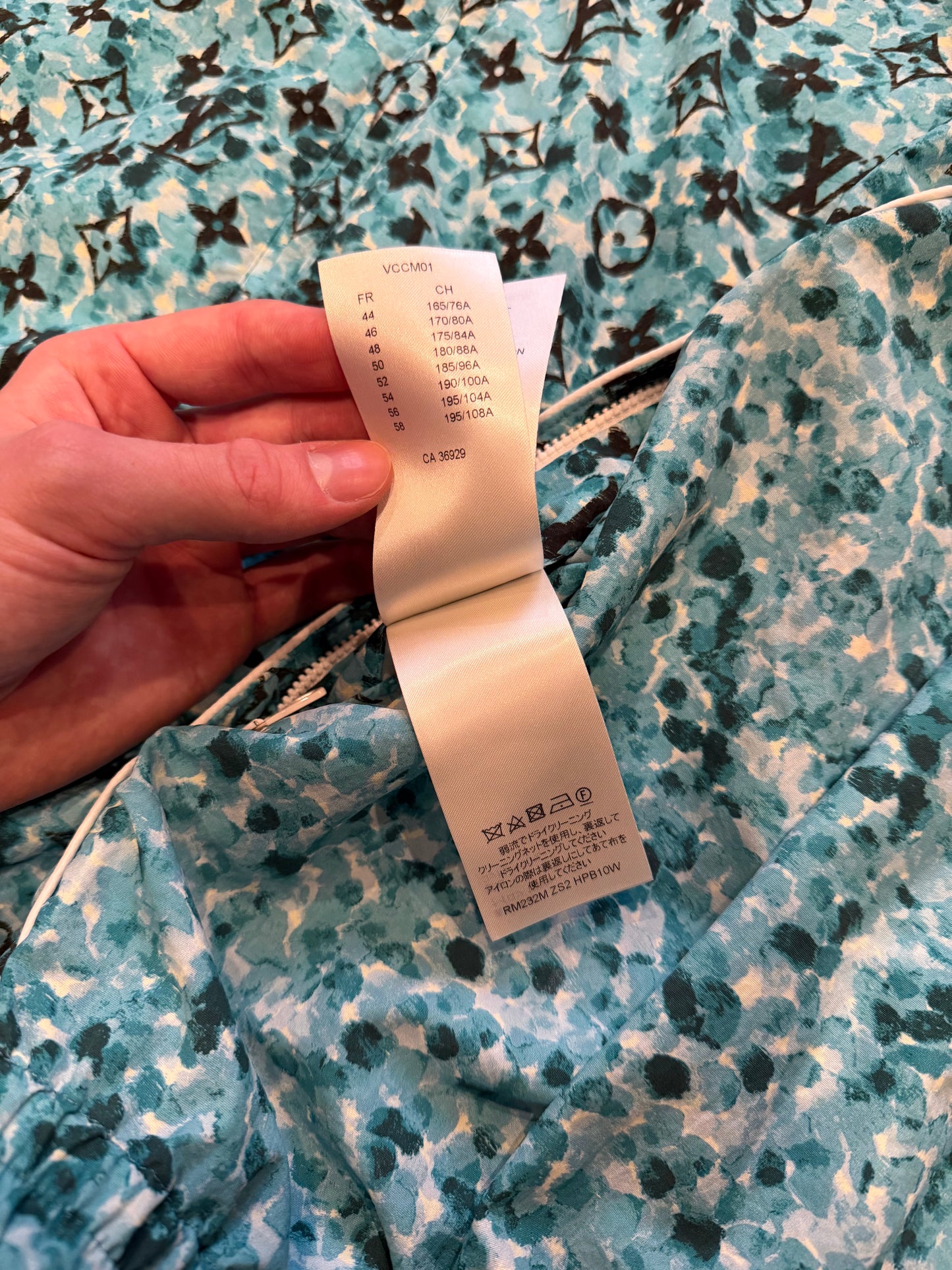 Louis Vuitton Mint Monogram Windbreaker DS Size 48