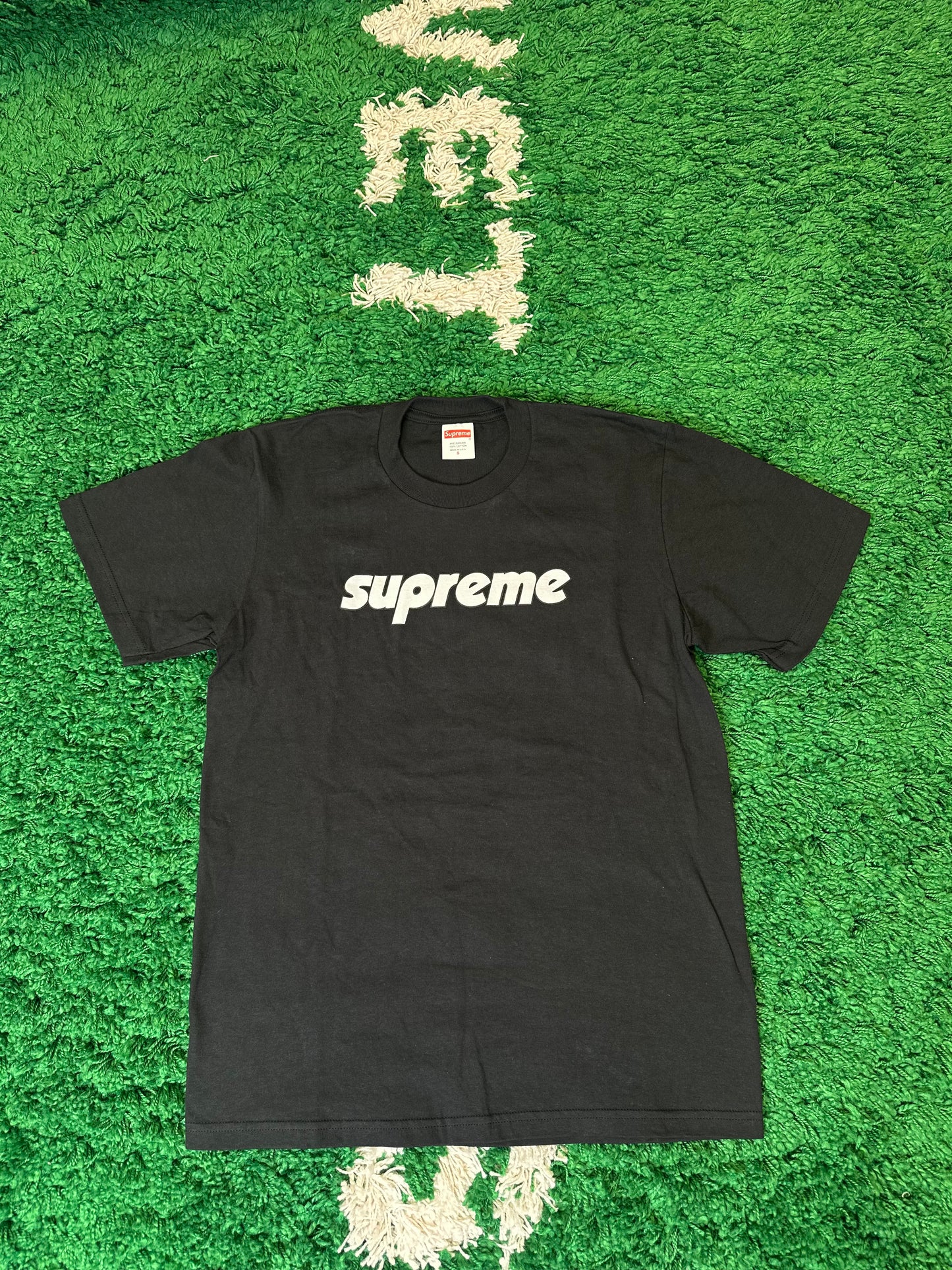 Supreme Black/White Logo Tee DS Size Small
