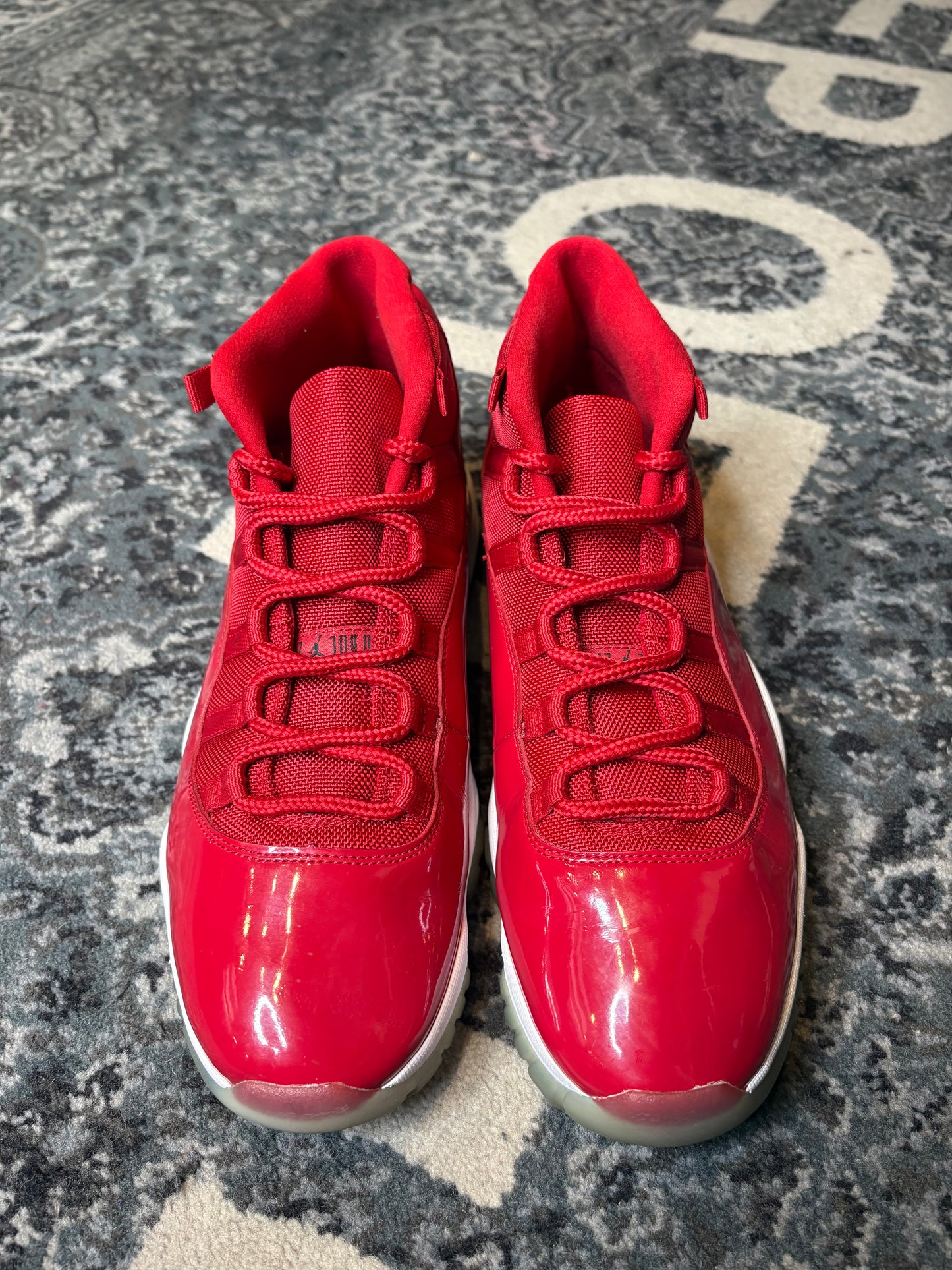 Jordan 11 Retro “Win Like 96” Clean Nb Size 12