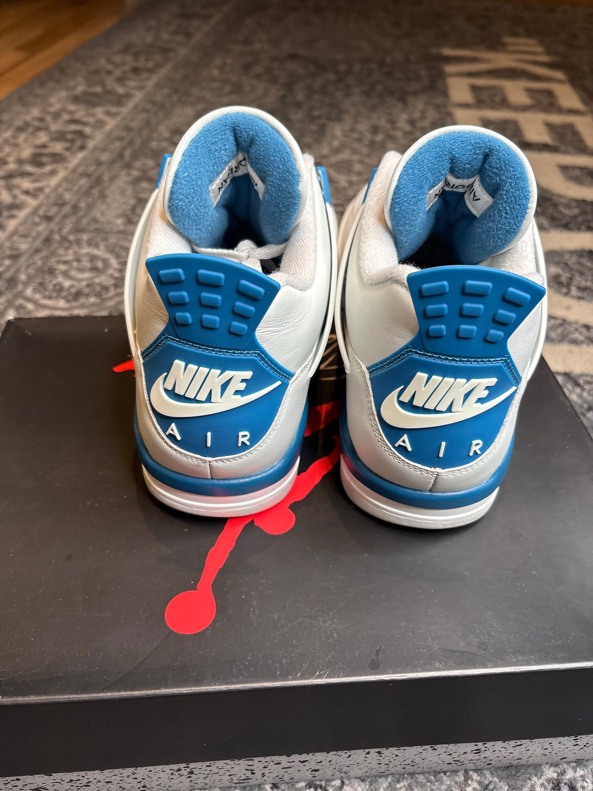 Jordan 4 Retro “Military Blue” Clean Og Size 10.5