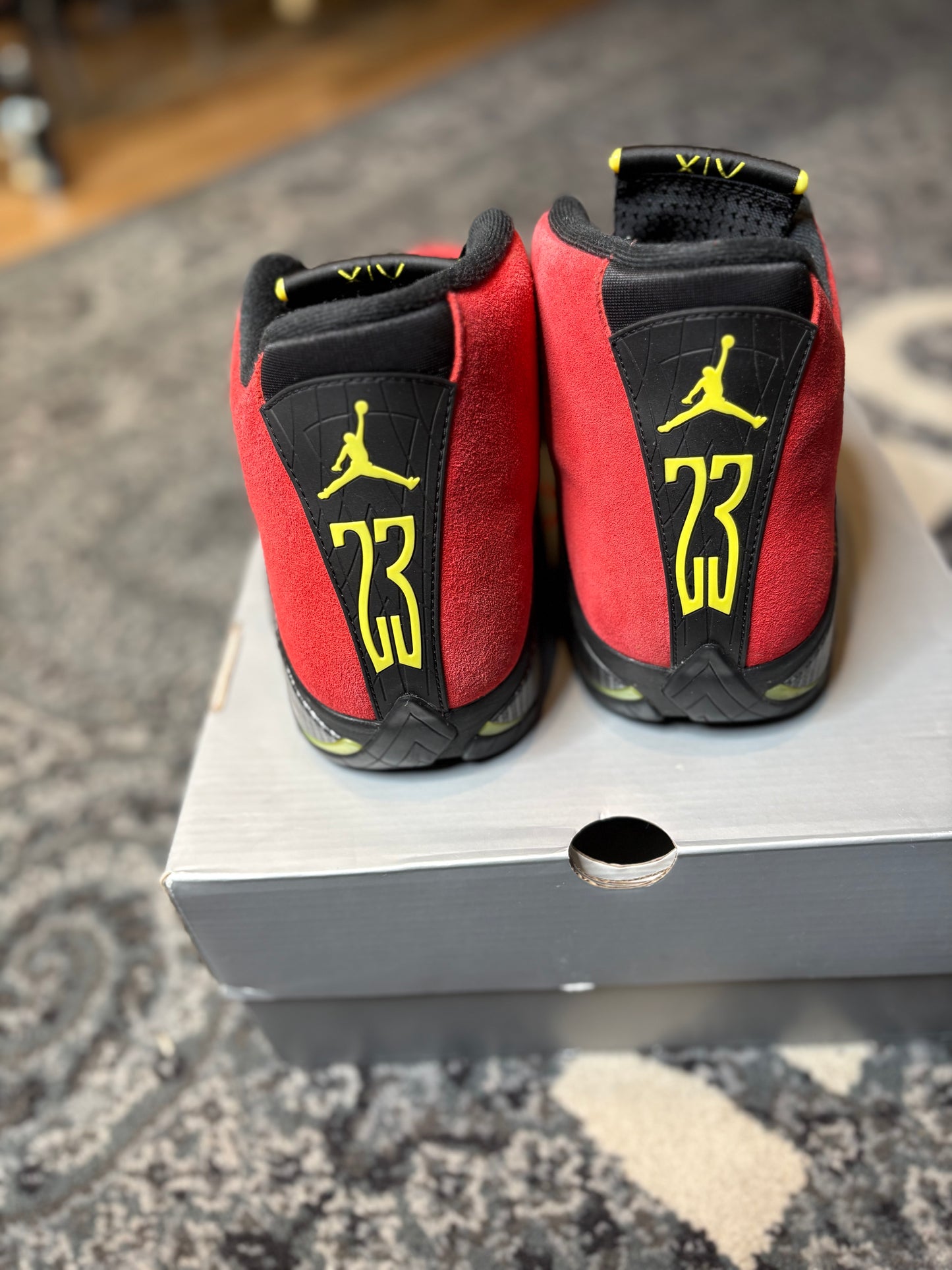 Jordan 14 Retro “Ferrari” Clean Og Size 13