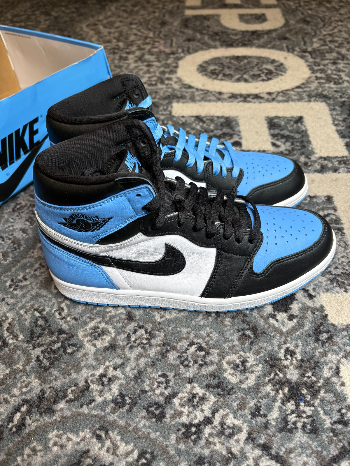 Jordan 1 Retro “Unc Toe” Clean Og Size 9.5