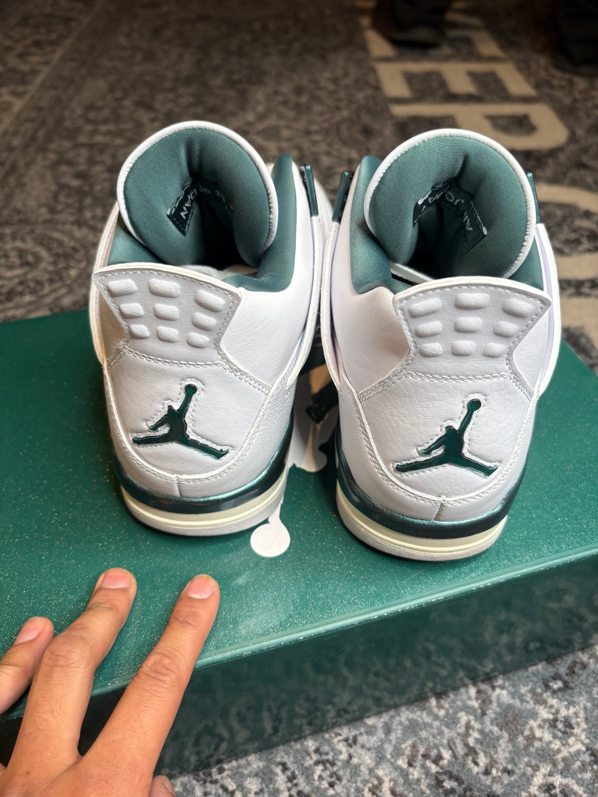 Jordan 4 Retro “Oxidized Green” Clean Og Size 9.5